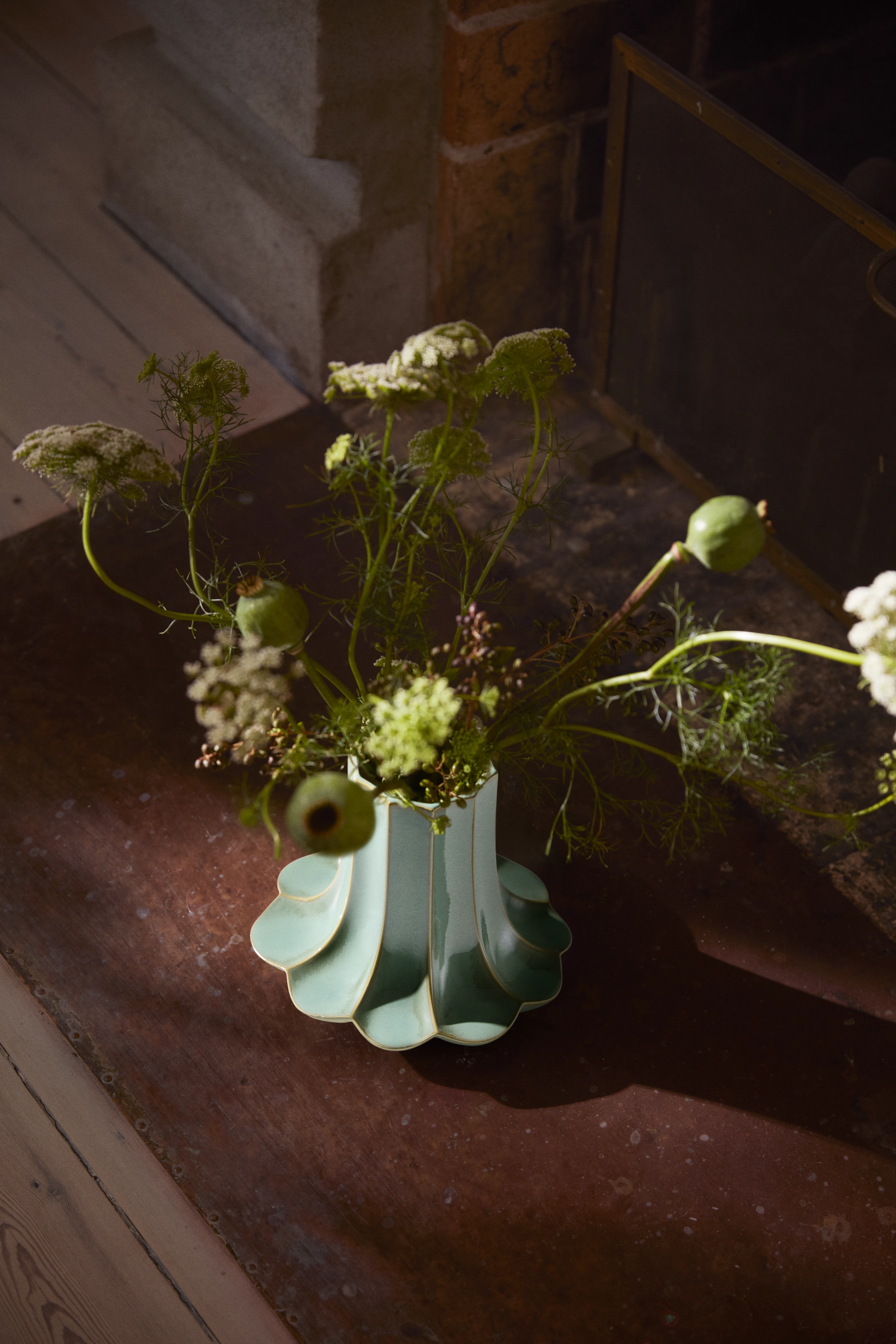 Vase H20.5 cm fra Kähler i farven Grøn, lavet af Keramik