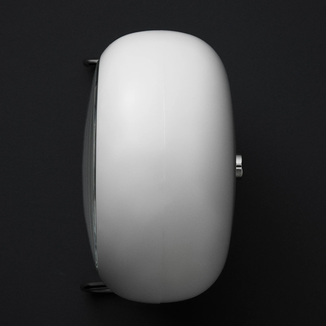 Bordur Ø11 cm fra Arne Jacobsen i fargen Hvit, laget av Plast