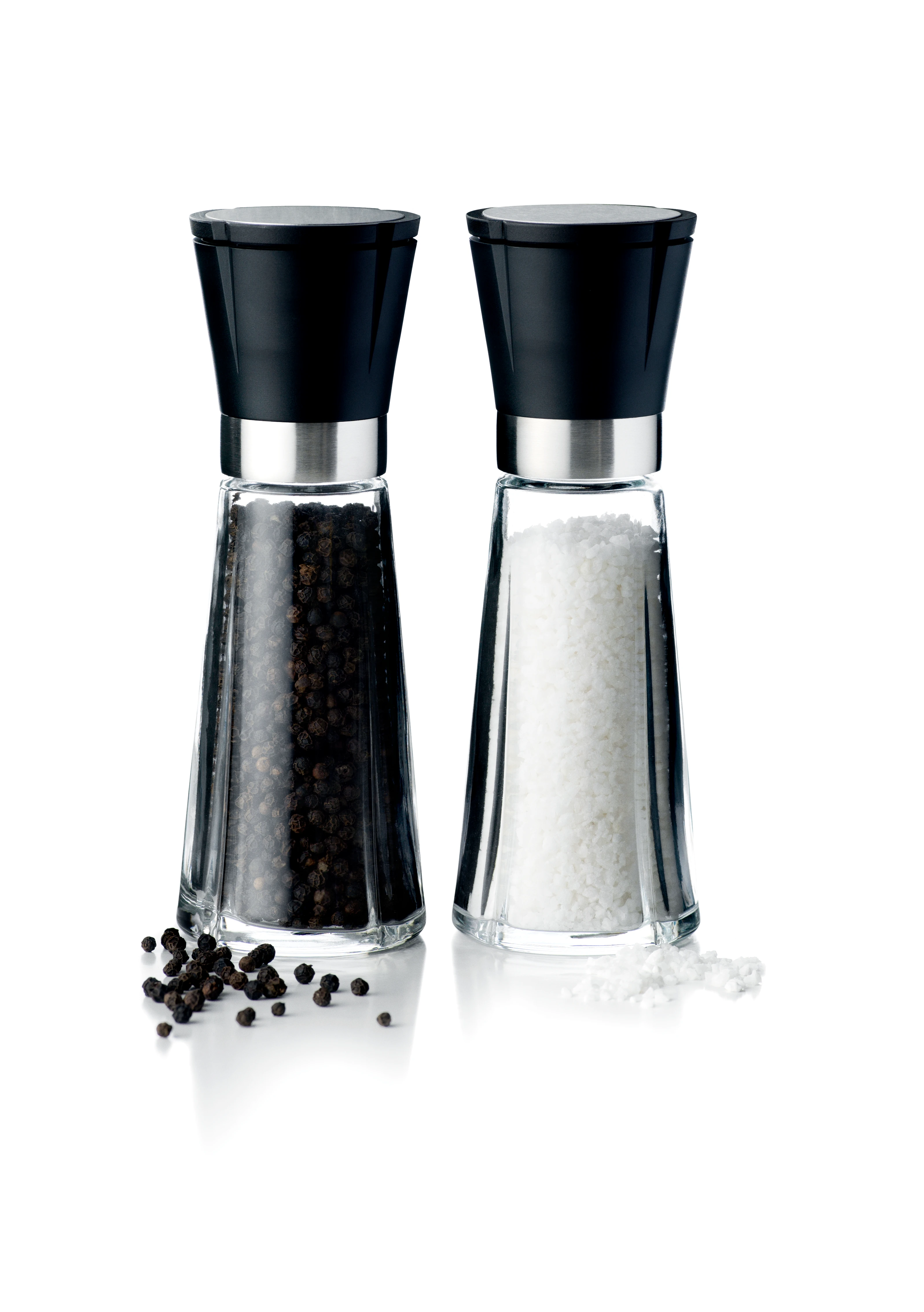 Salt- og peppersett H20 cm fra Rosendahl i fargen Sort/Stål, laget av Glass
