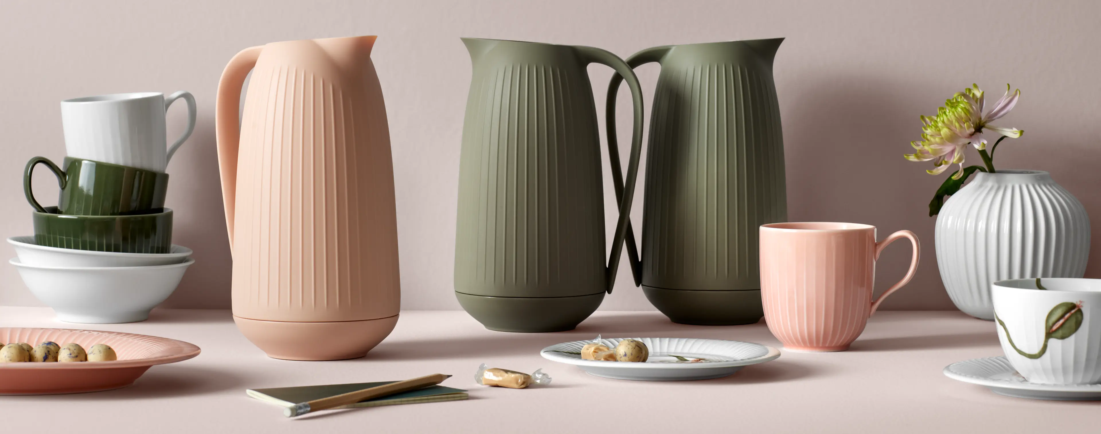 Kähler termomugg i rosa och grönt. Koppar i rosa och grönt