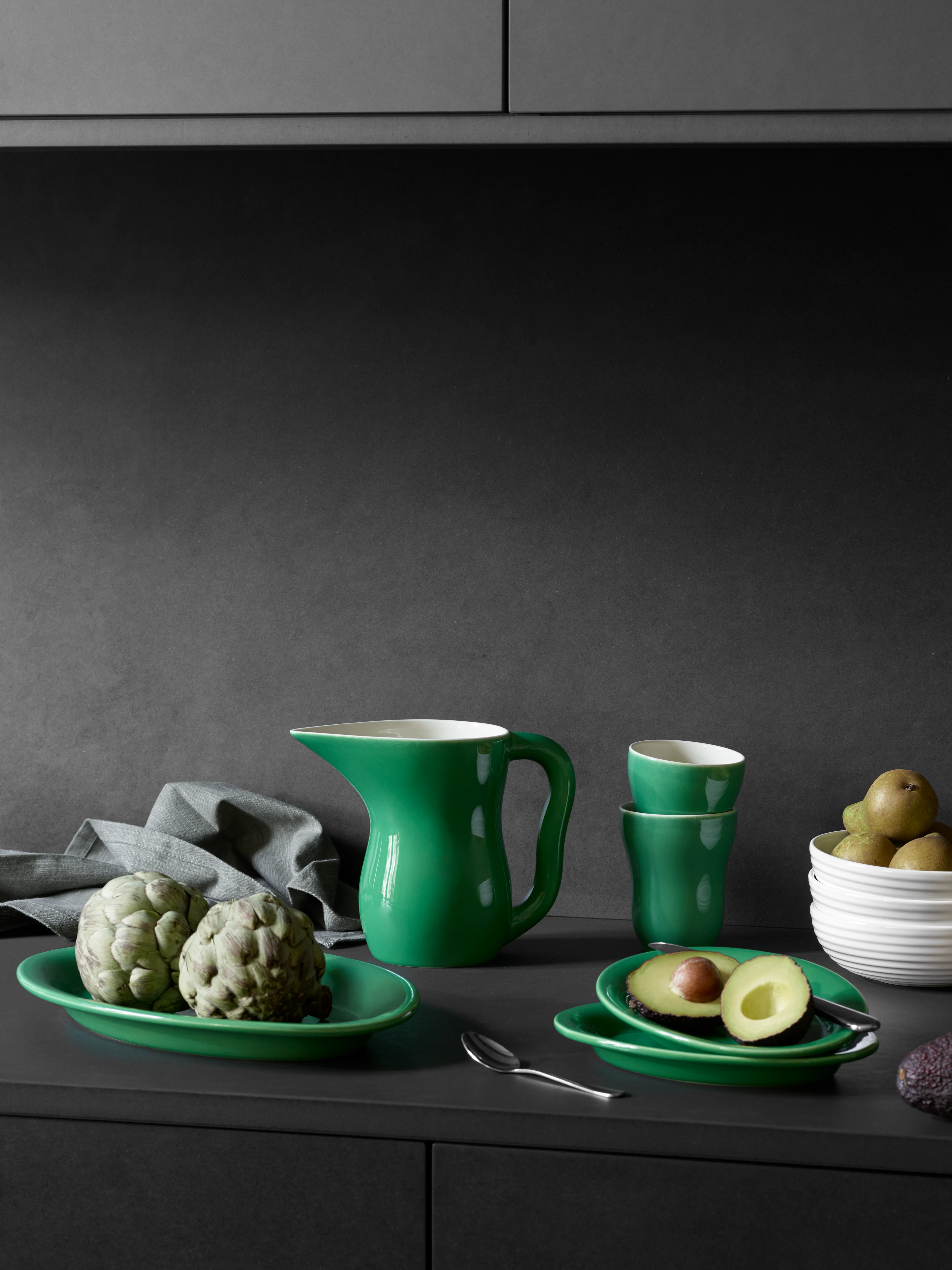 Jug 80 cl from Kähler  in Dark green color, made of Ceramics