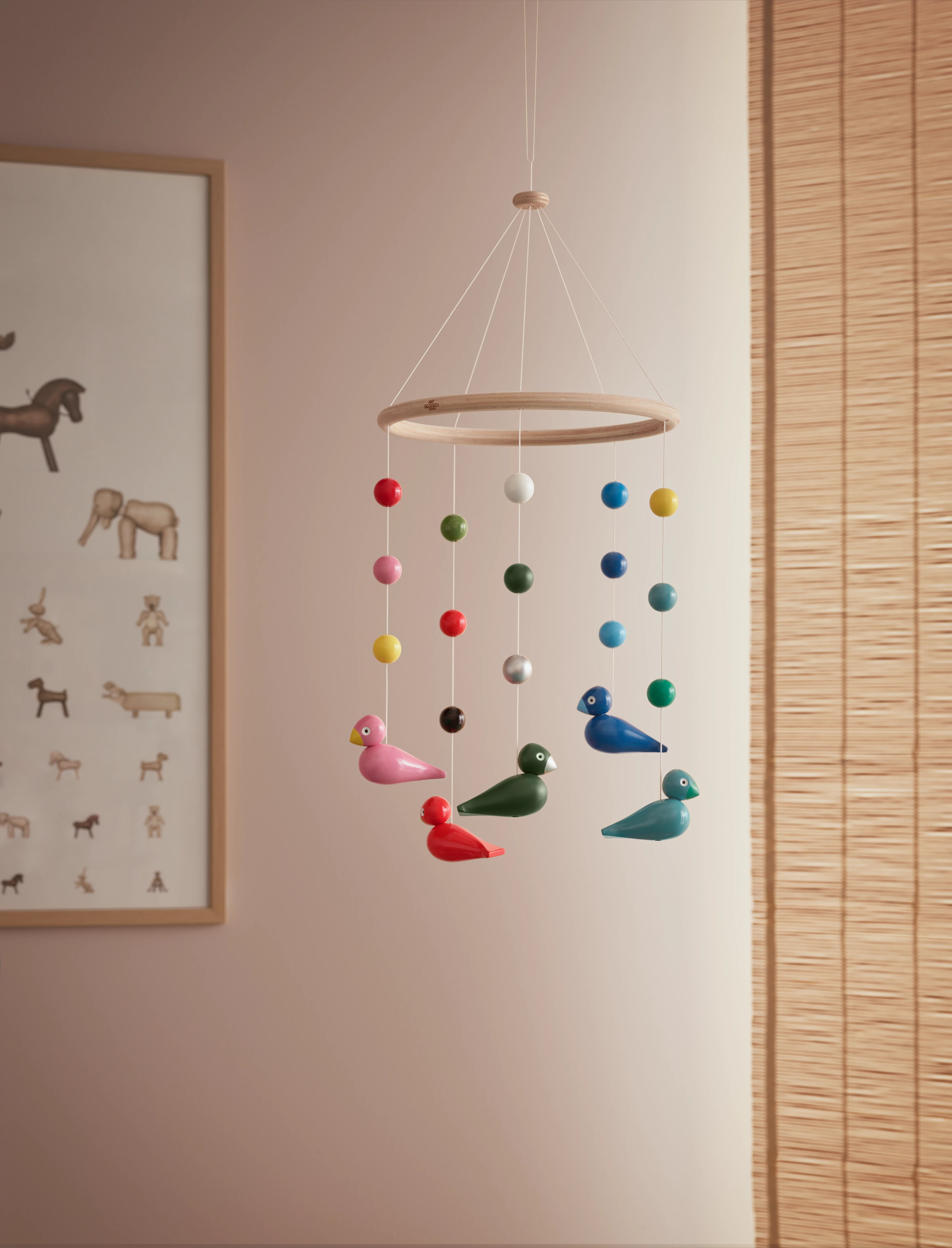 Uro Ø23.5 cm fra Kay Bojesen i fargen Multi, laget av Tre