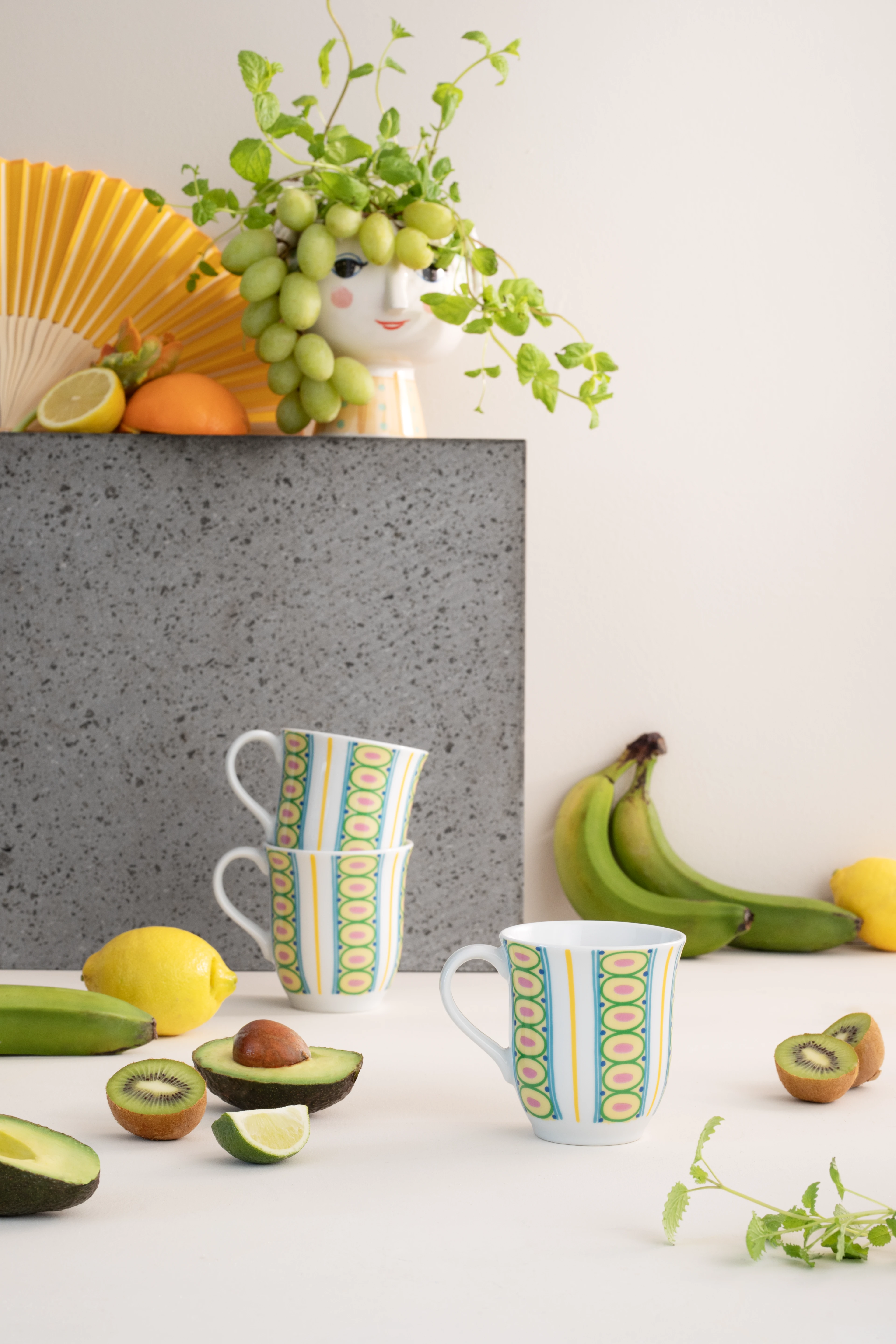 Mug 35 cl from Bjørn Wiinblad in Yellow color, made of Ceramics