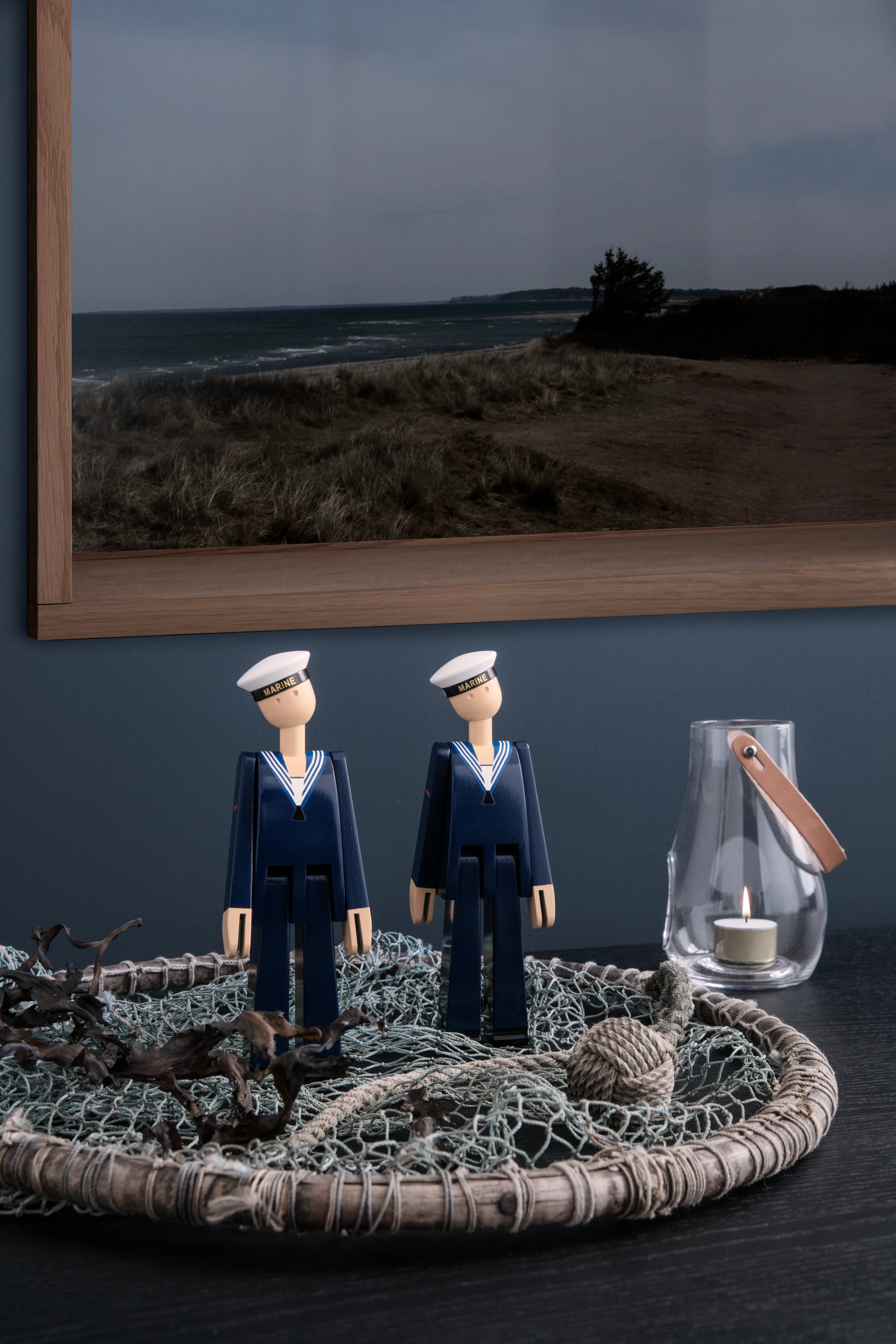 Marine H20.5 cm från Kay Bojesen i färgen Mörkblå/Vit, tillverkad av Trä