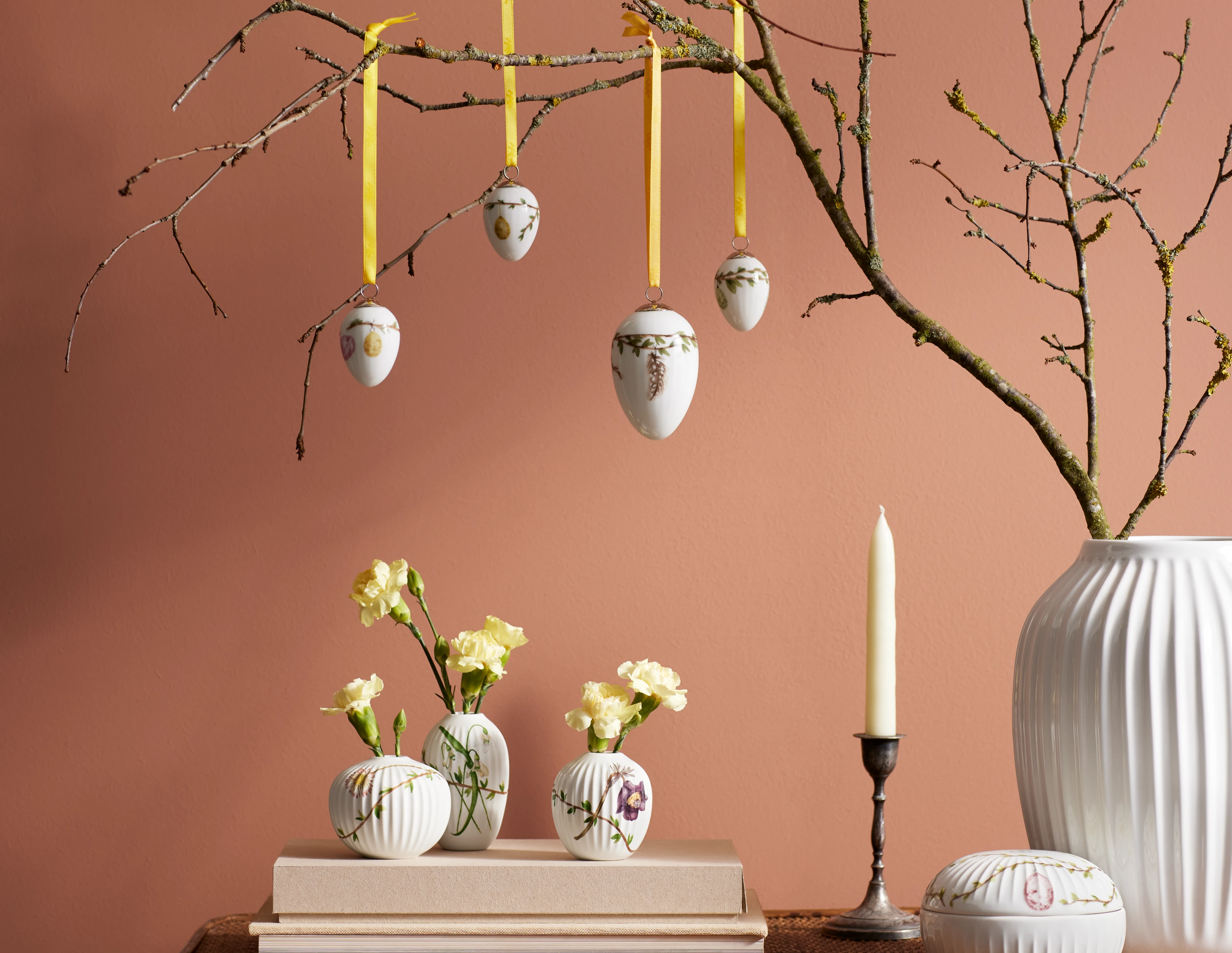 Hanger 2021 H8 cm from Kähler  in White w. deco color, made of Ceramics