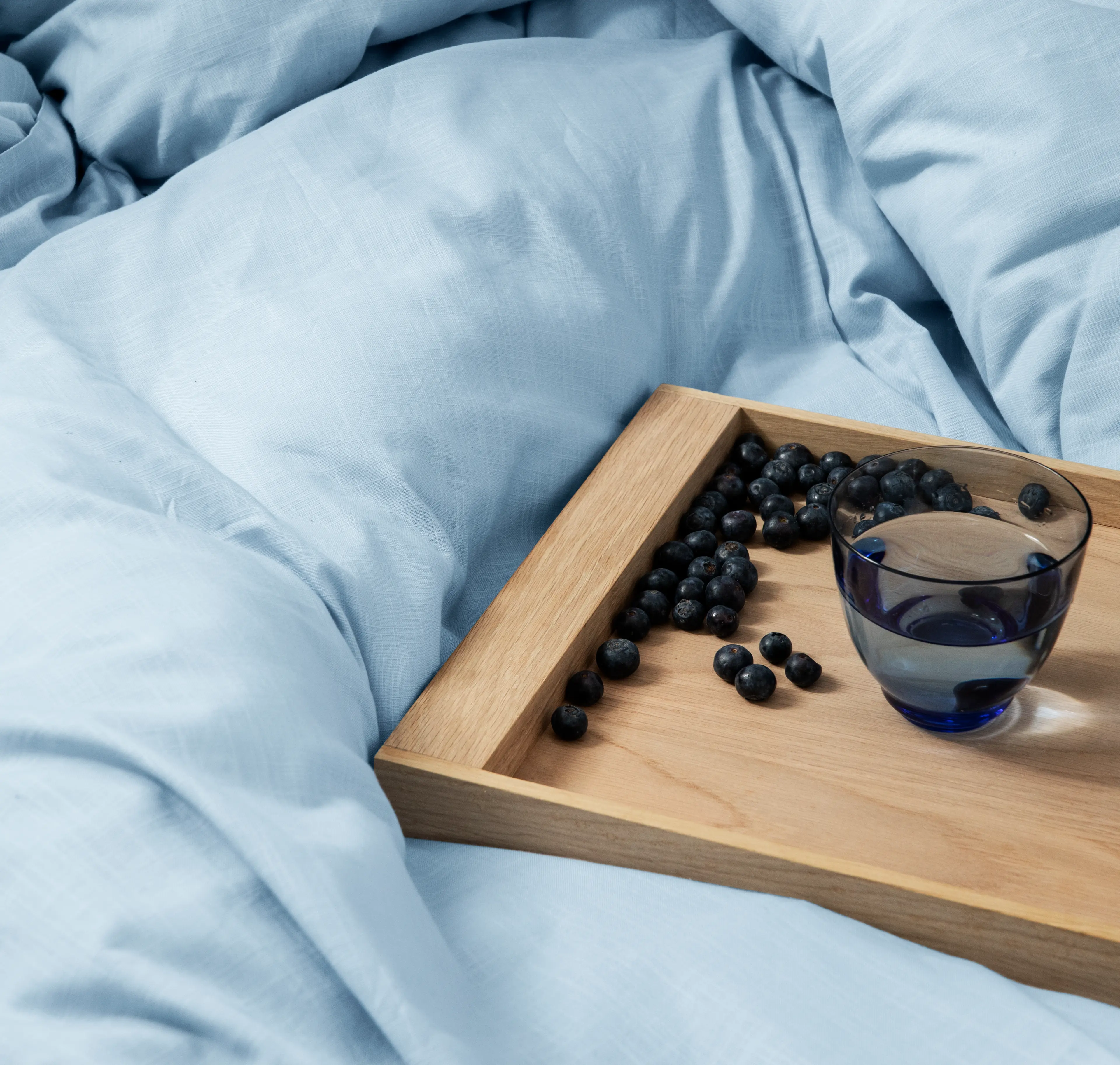 Monochrome sengetøj fra Juna