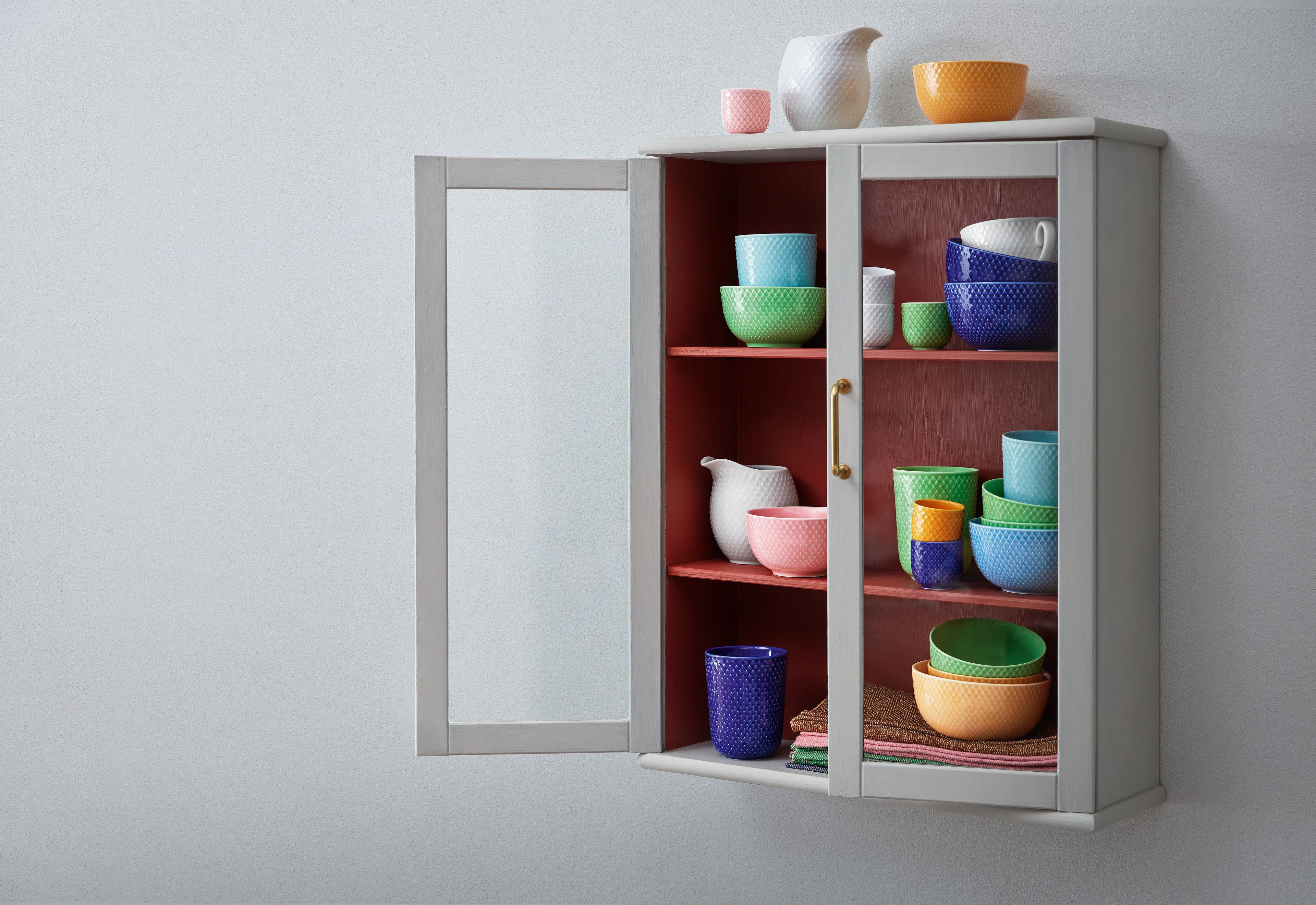 Lyngby Porcelæn  rhombe color with herringbone in display cabinet