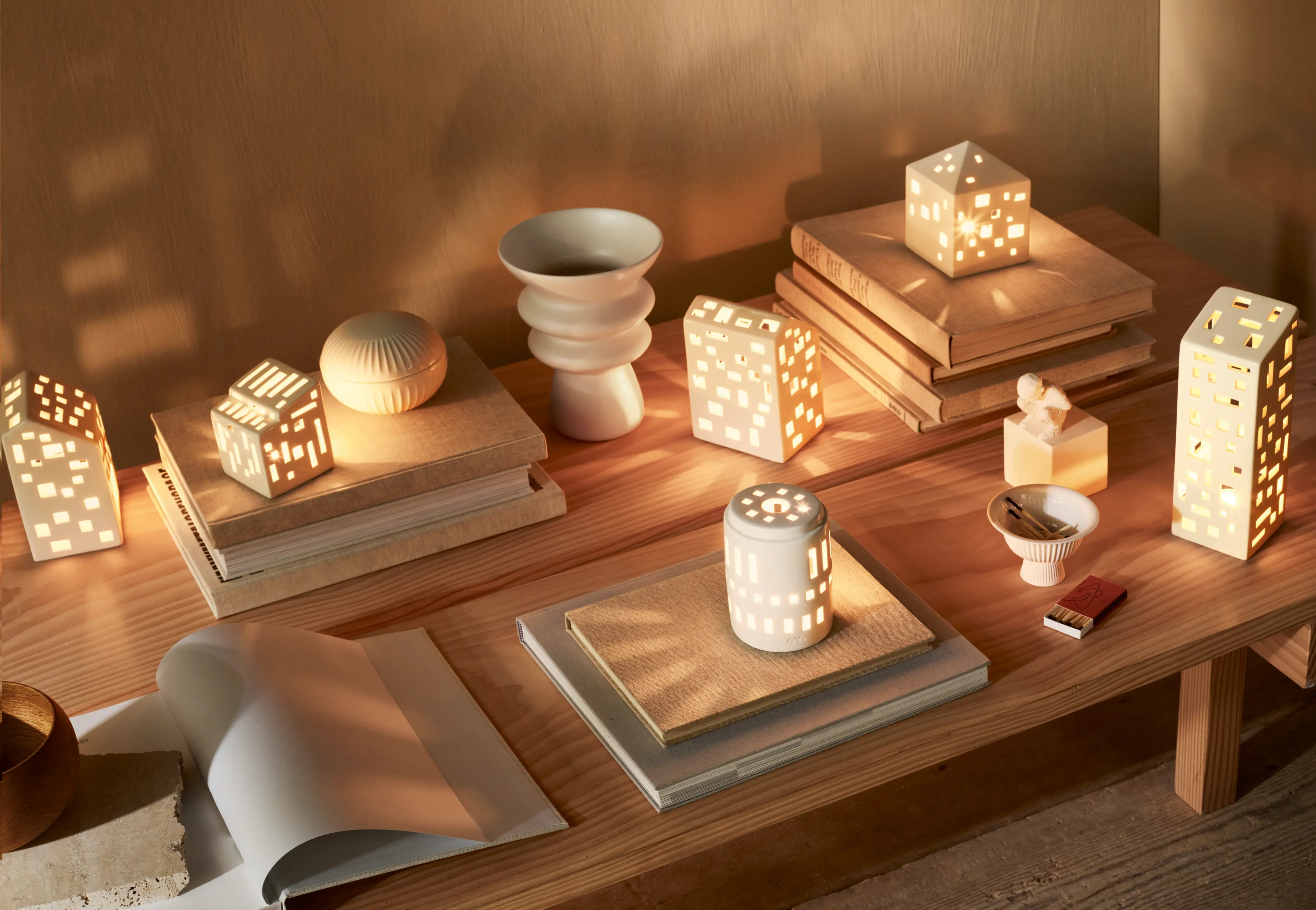 Lighthouses from Kähler in white porcelain