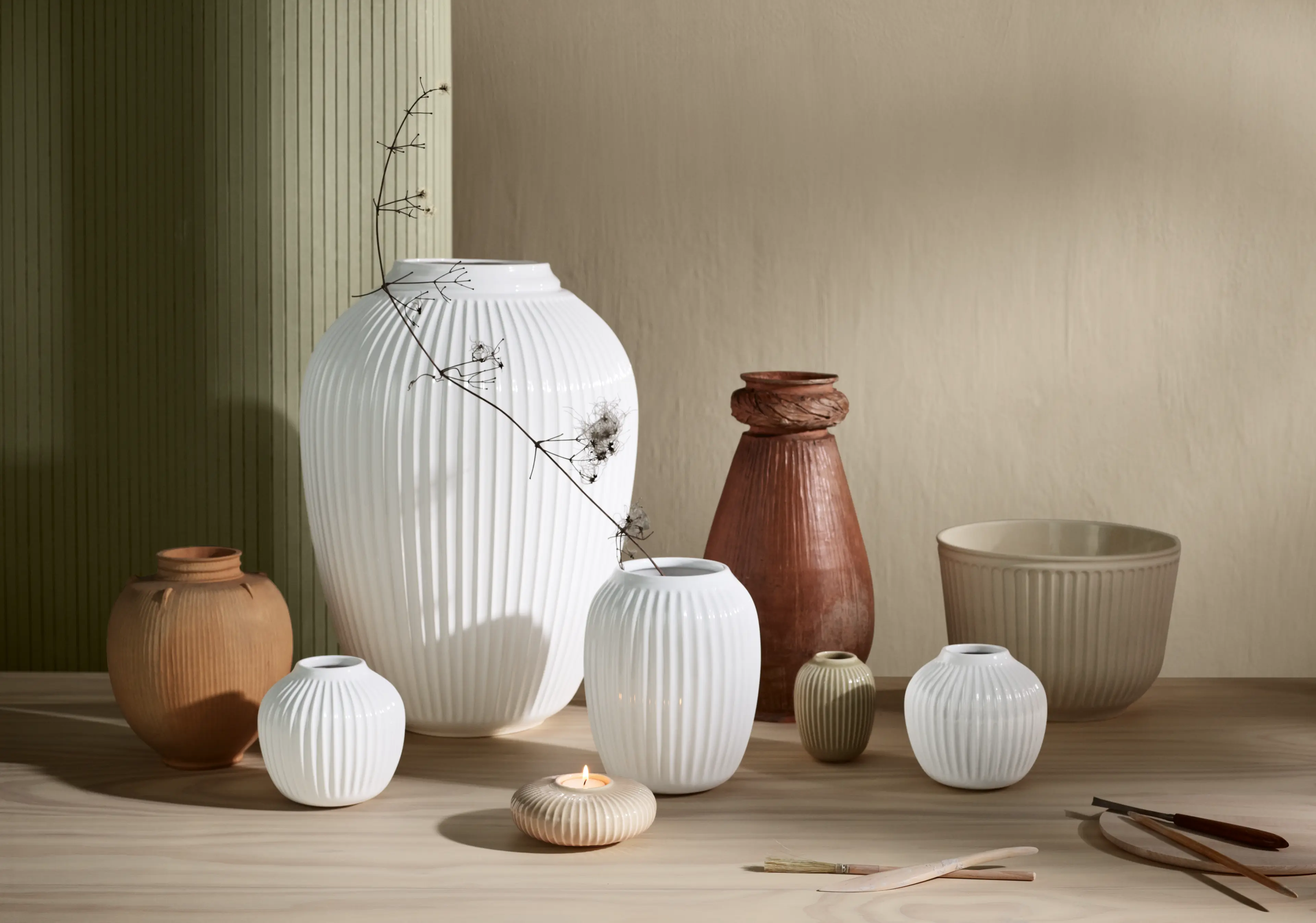 Floor vase from Kähler Design. Hammershøi vase in white porcelain with grooves.