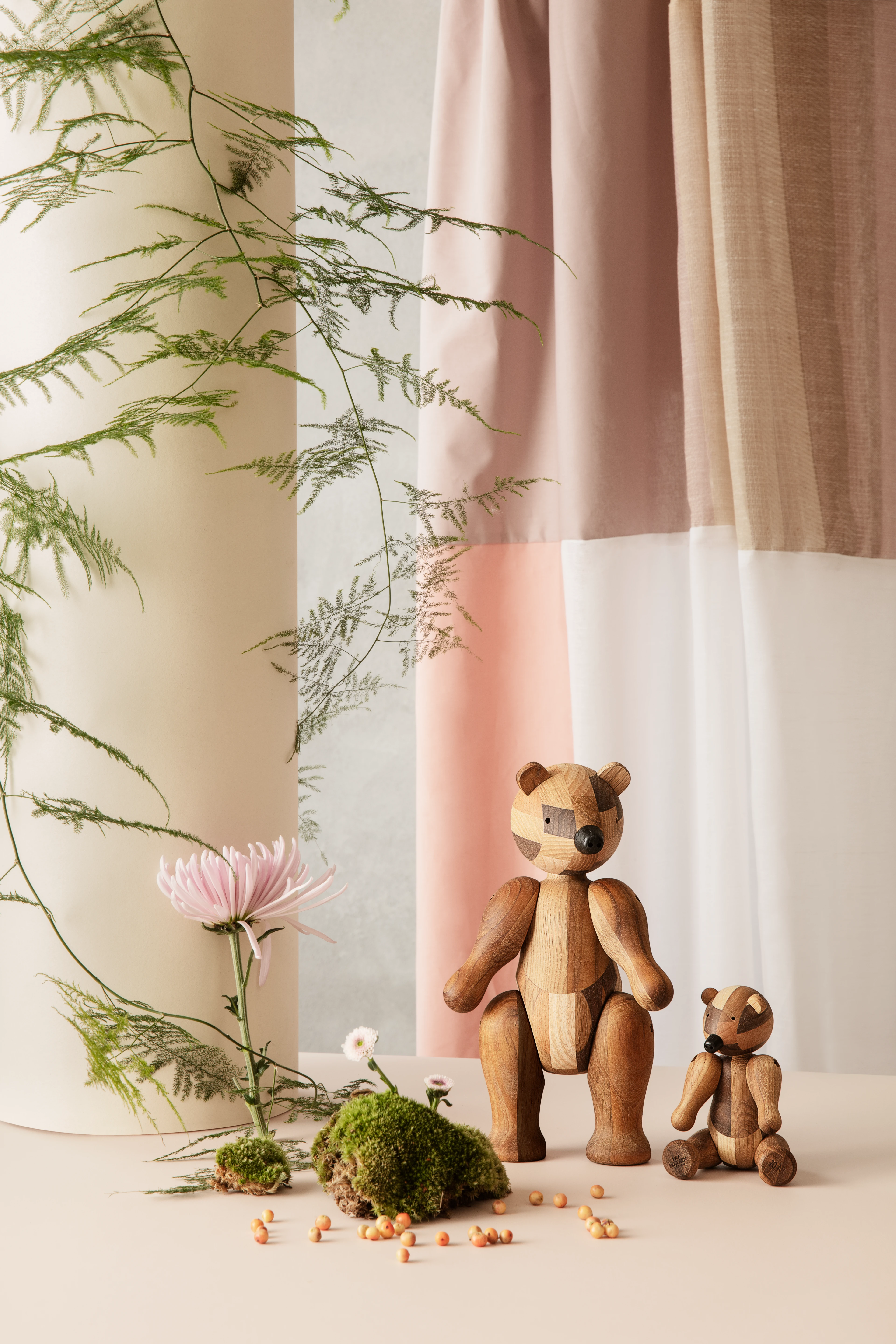 Reworked Anniversary Bear small from Kay Bojesen in Mixed wood color, made of Wood