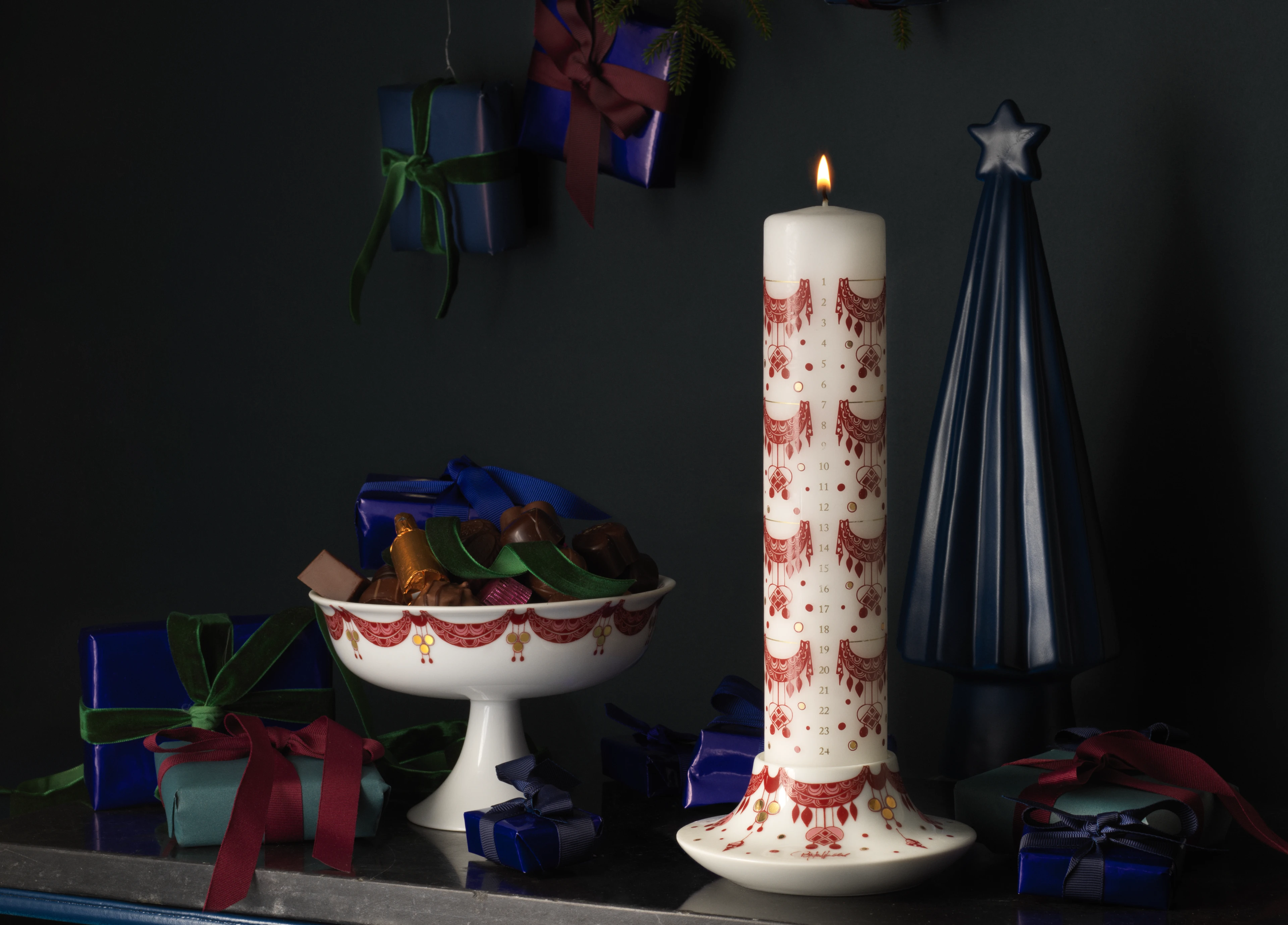 Advent Candle Ø5 cm from Bjørn Wiinblad in Red color, made of Paraffin