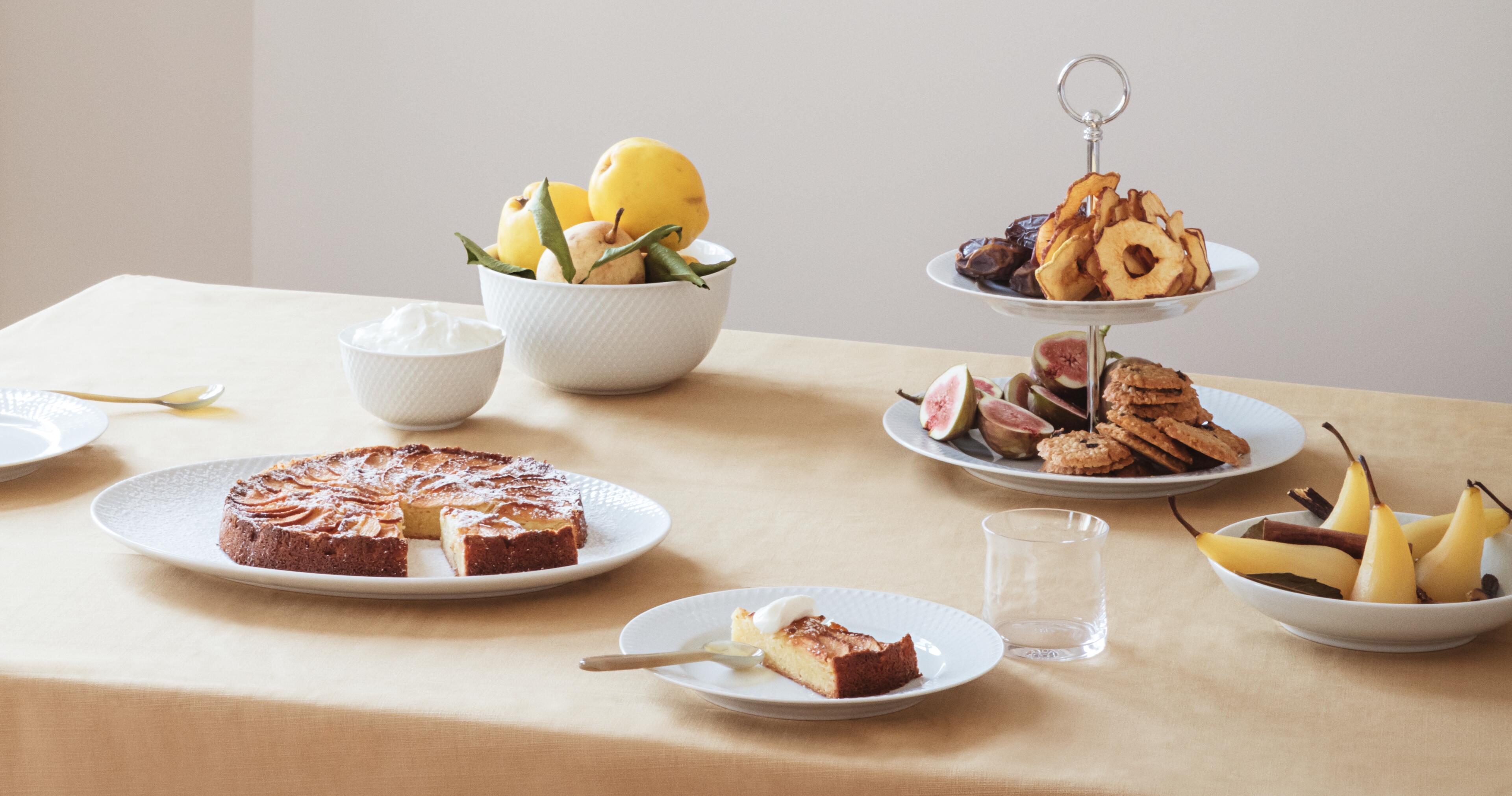 Lyngby Porcelæn cake dishes, tiered cake stands and serving bowls