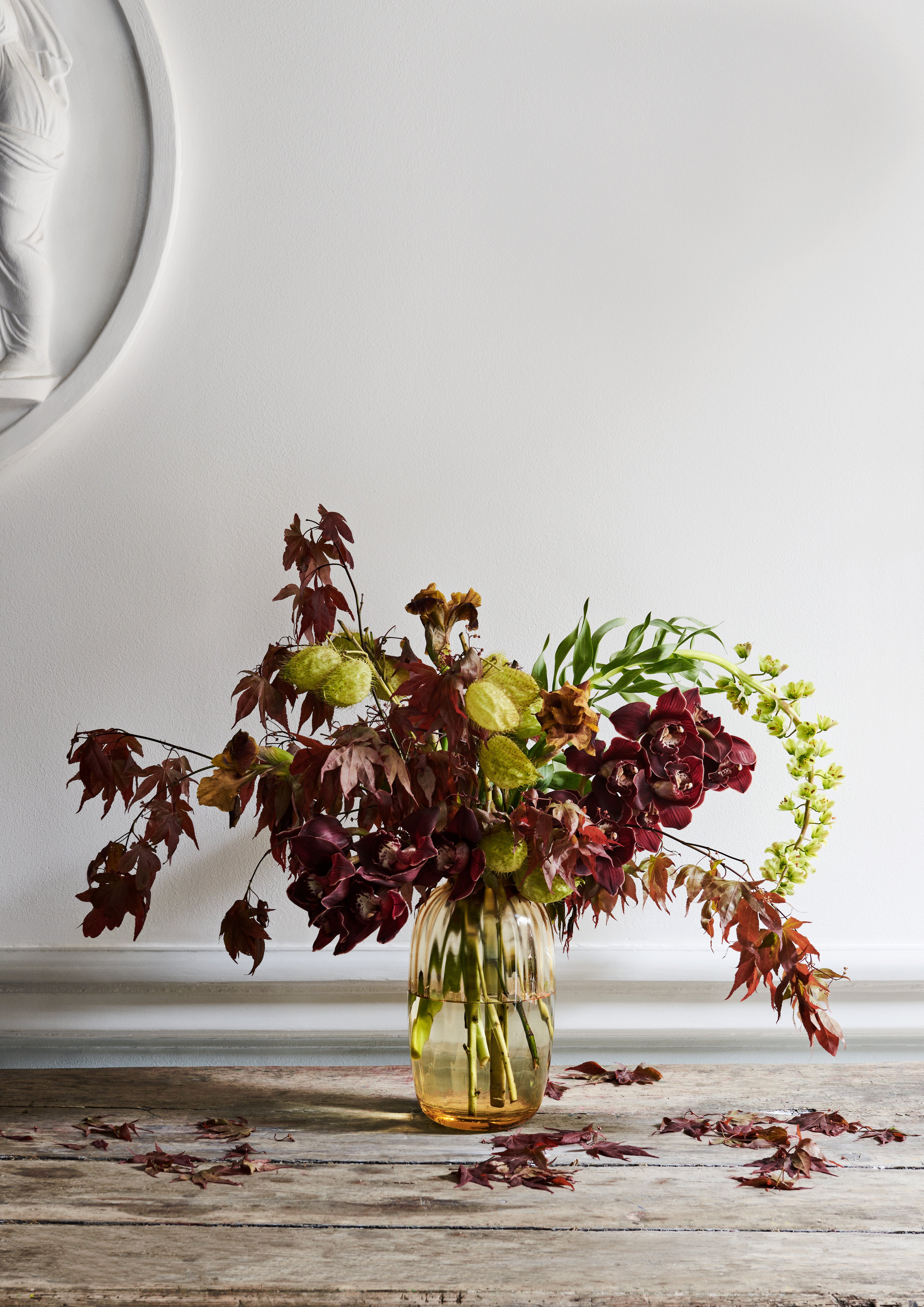 Primelvase mit schönem Blumenstrauß drin, Holmegaard