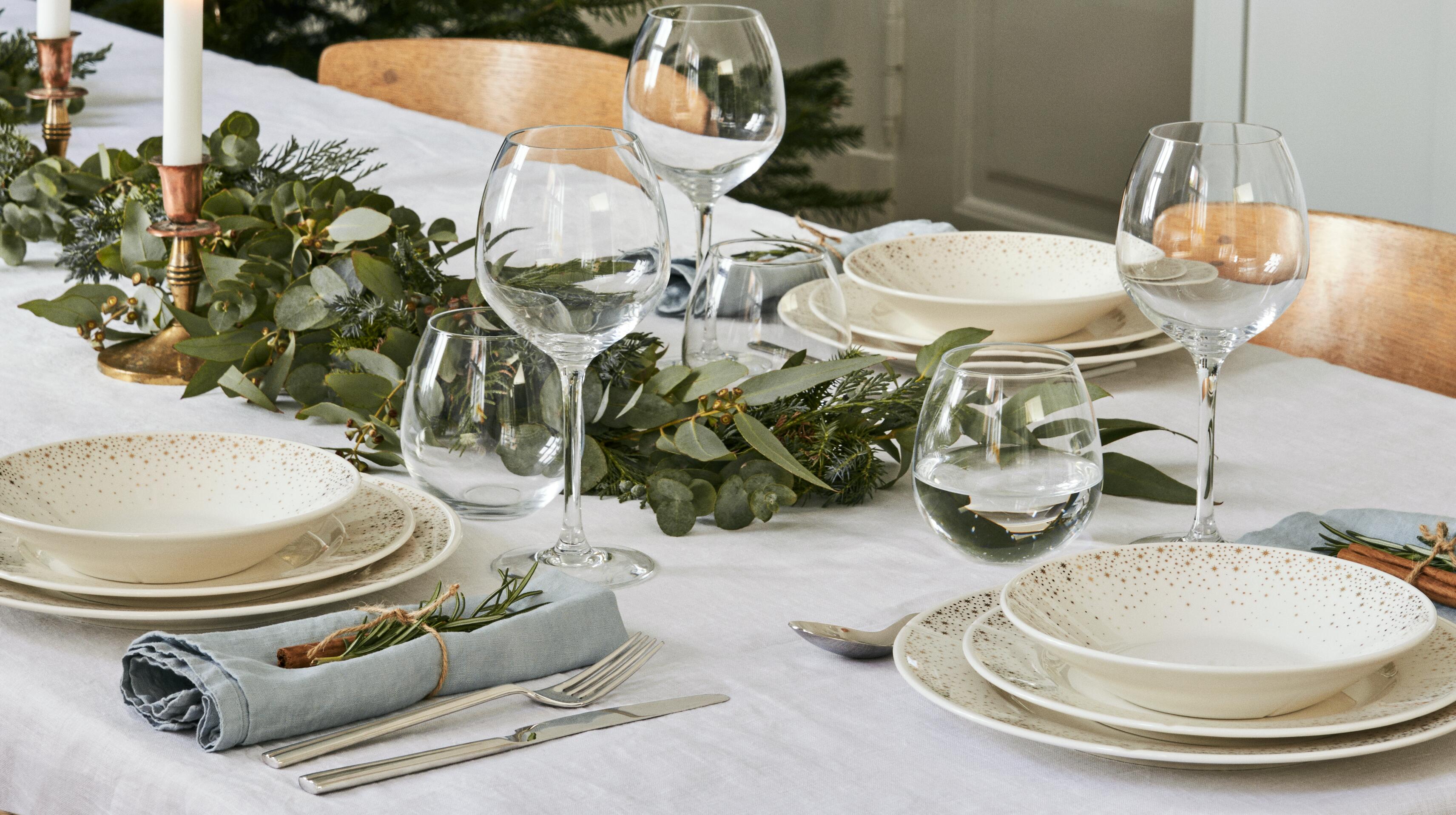 Grand Cru Moments Christmas tableware from Rosendahl.