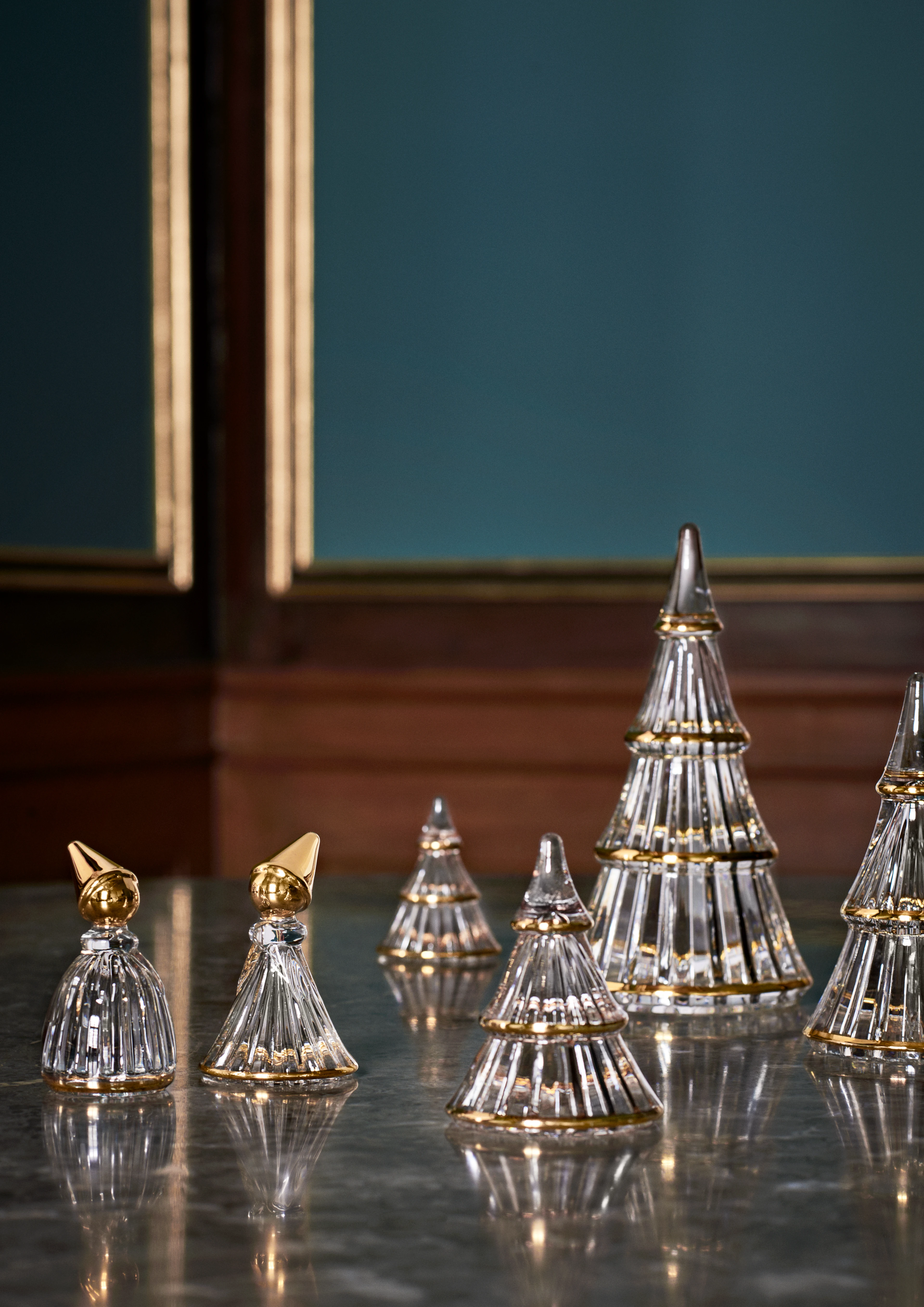 Christmas tree xlarge from Holmegaard in Clear with gold color, made of Glass