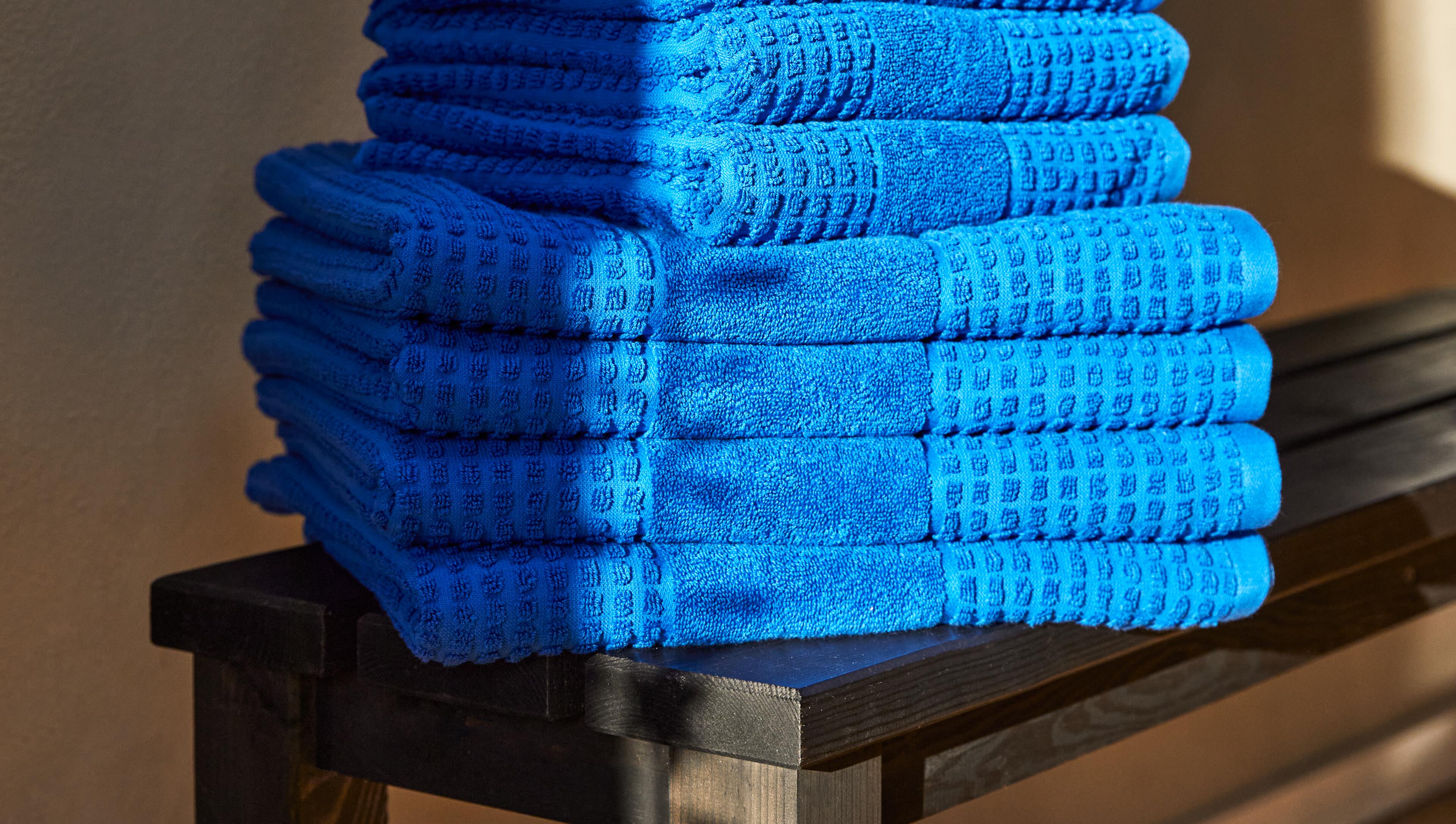 JUNA blå håndklæder i forskellig størrelse