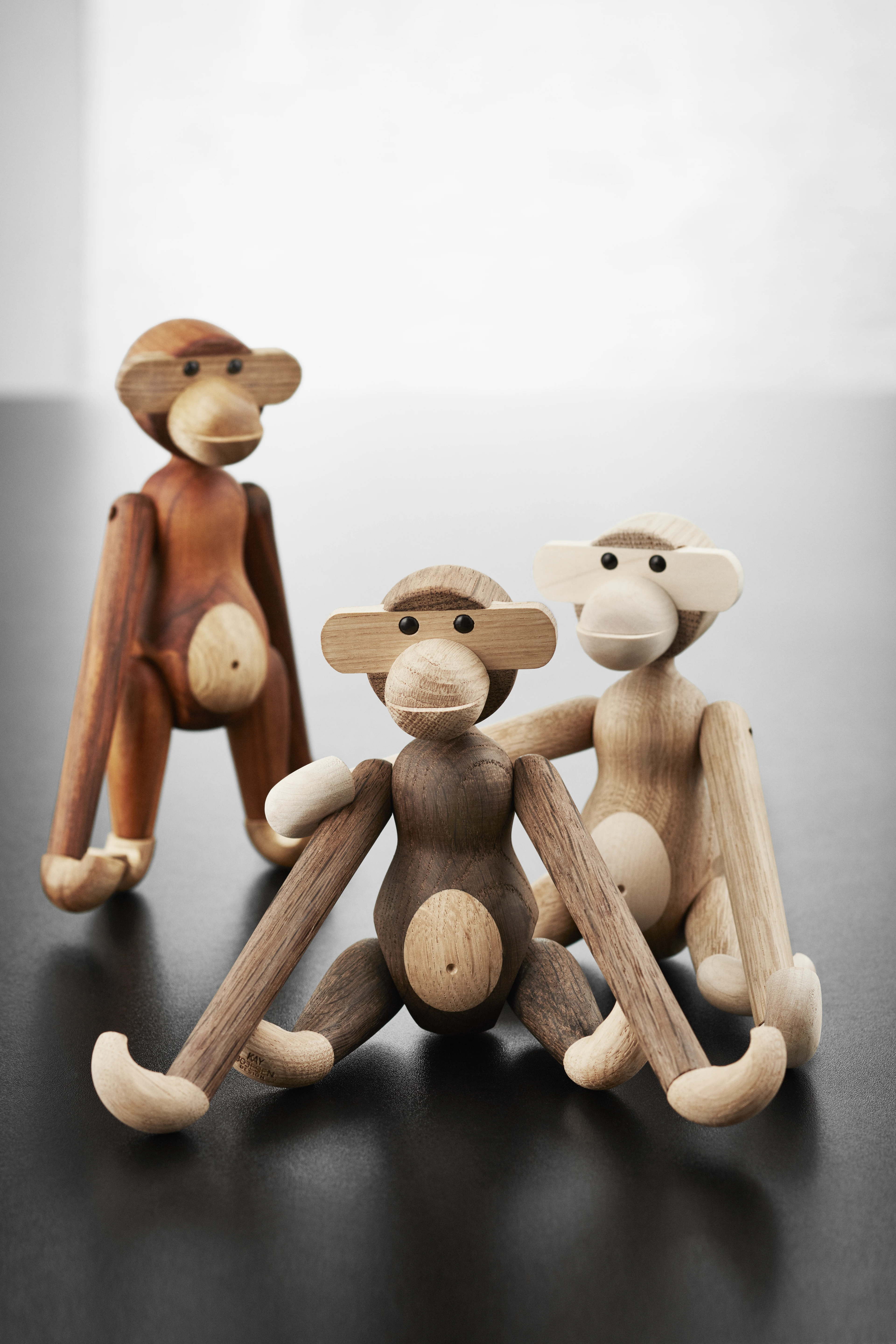 Kay Bojesen Monkey small in Oak/Smoked oak