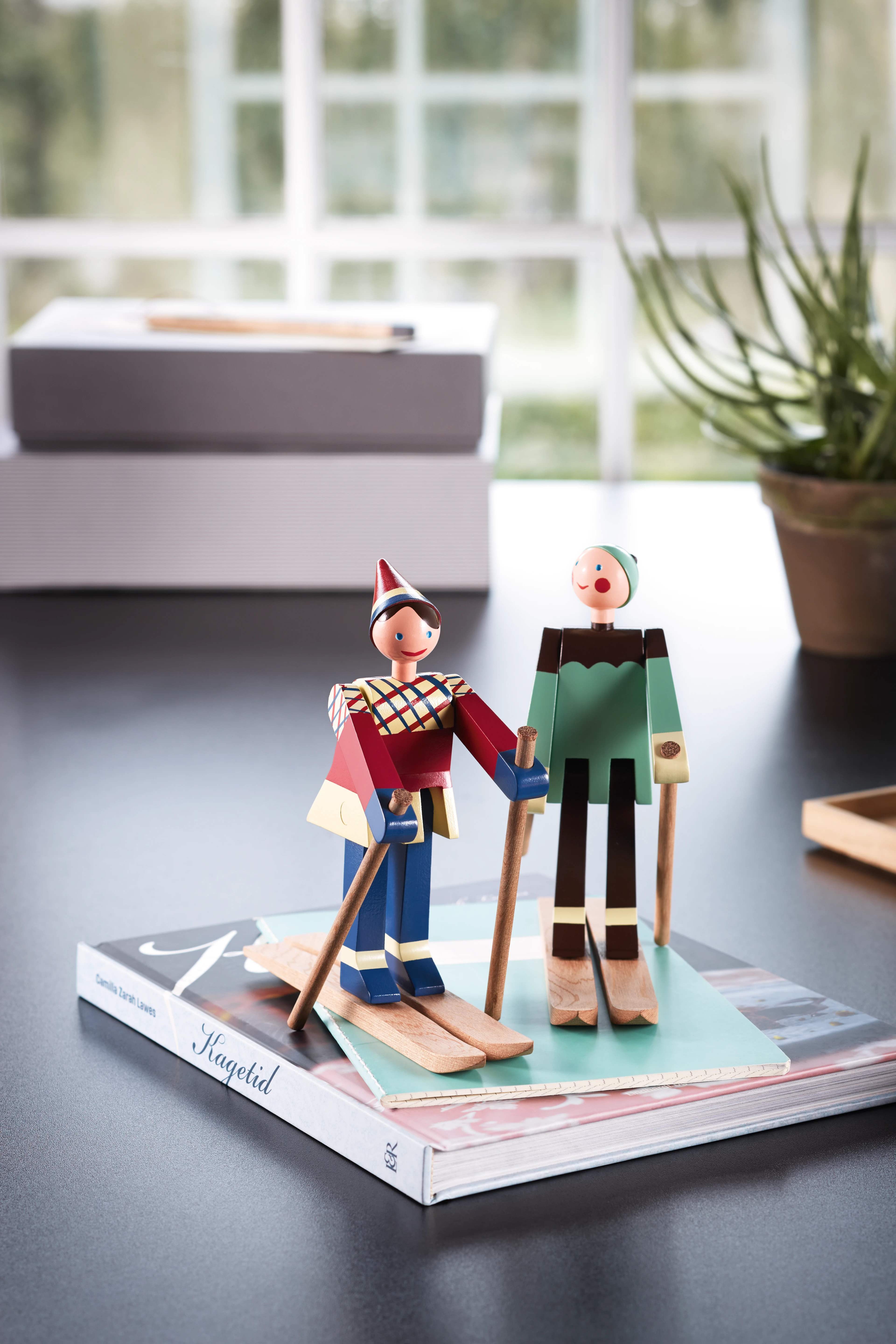 Boje, boy The skier H16 cm from Kay Bojesen in Multi color, made of Wood