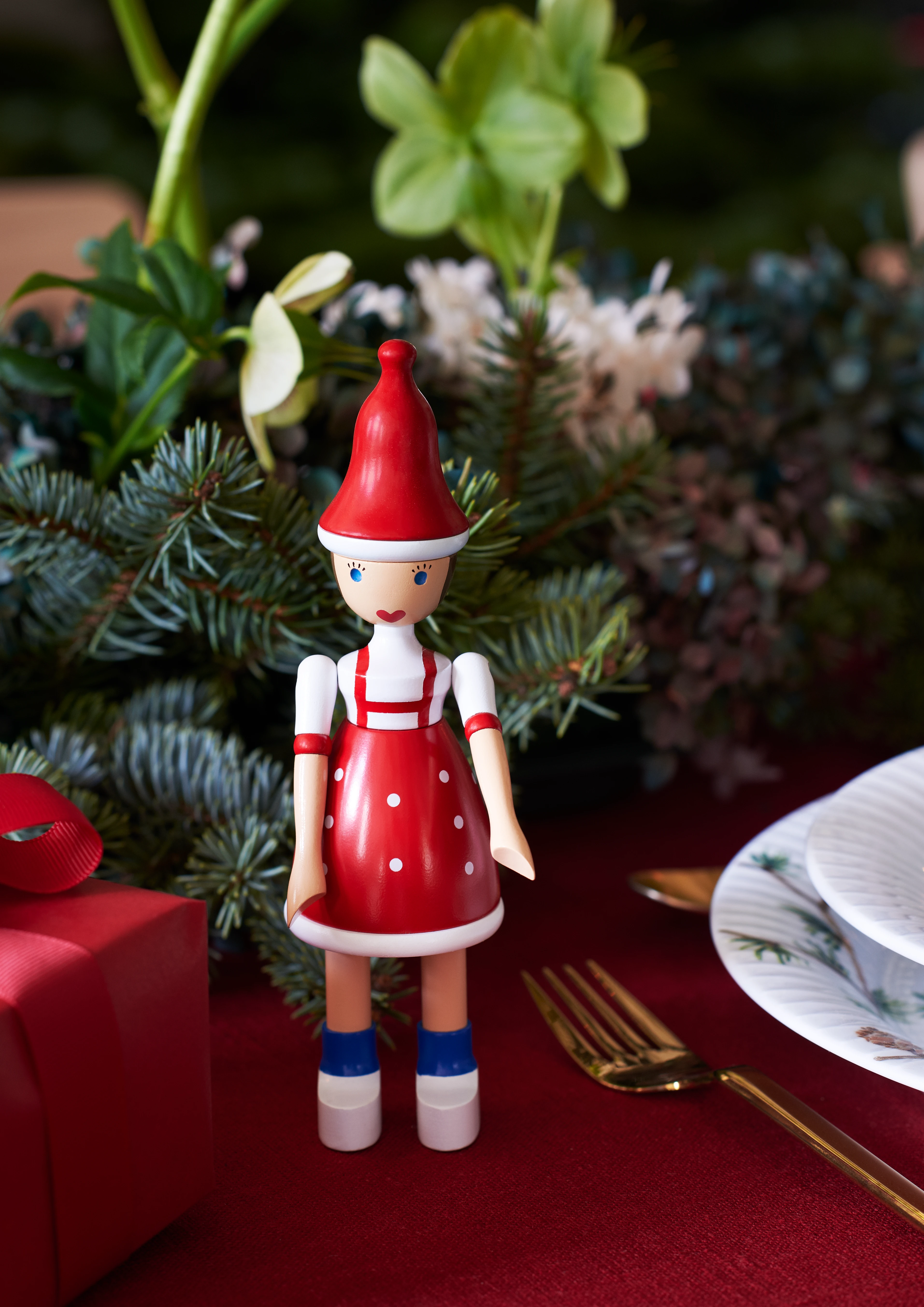 Christmas Lise H17,5 från Kay Bojesen i färgen Röd/Blå/Vit, tillverkad av Trä