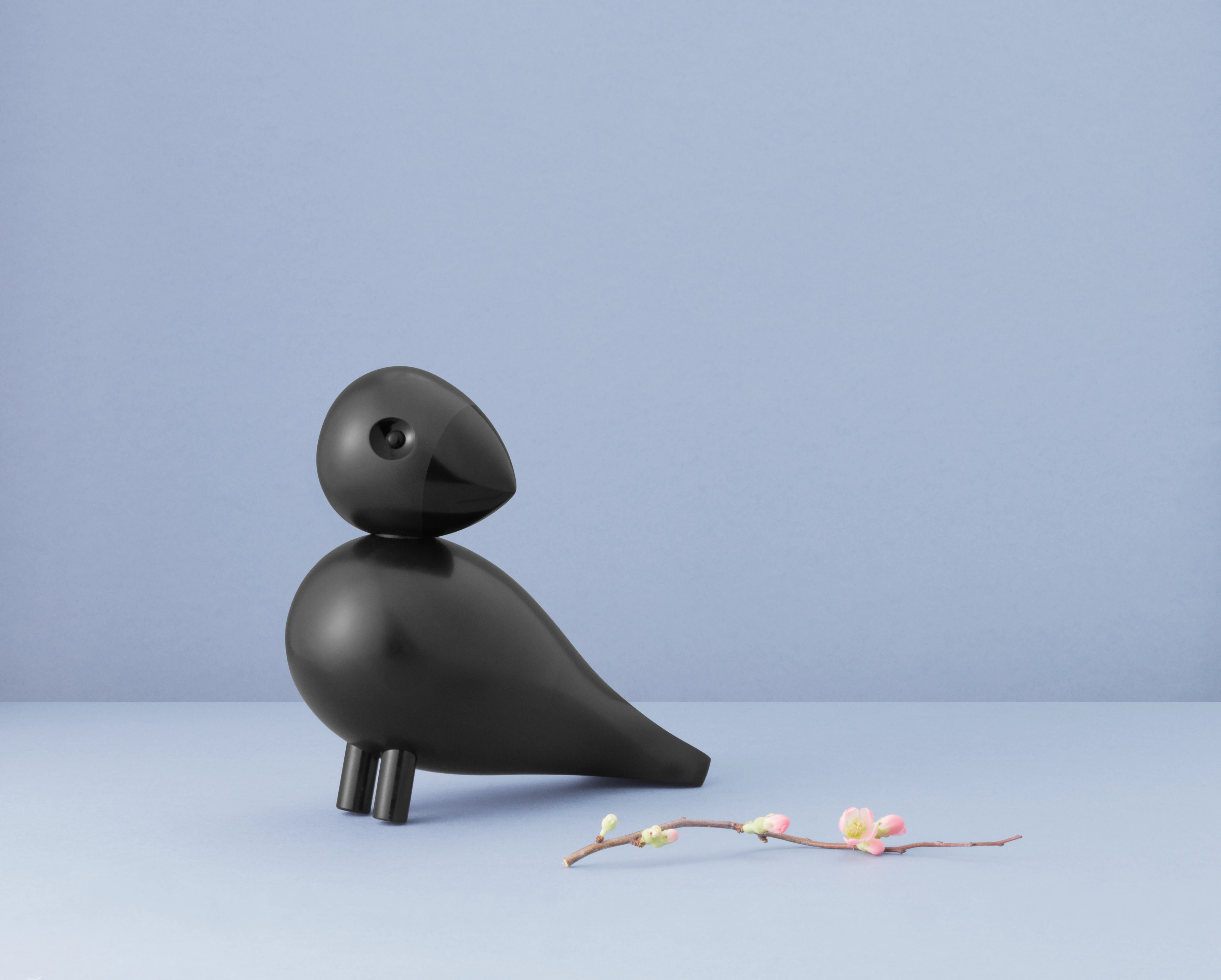 Ravn Songbird H15.5 cm from Kay Bojesen in Black color, made of Wood