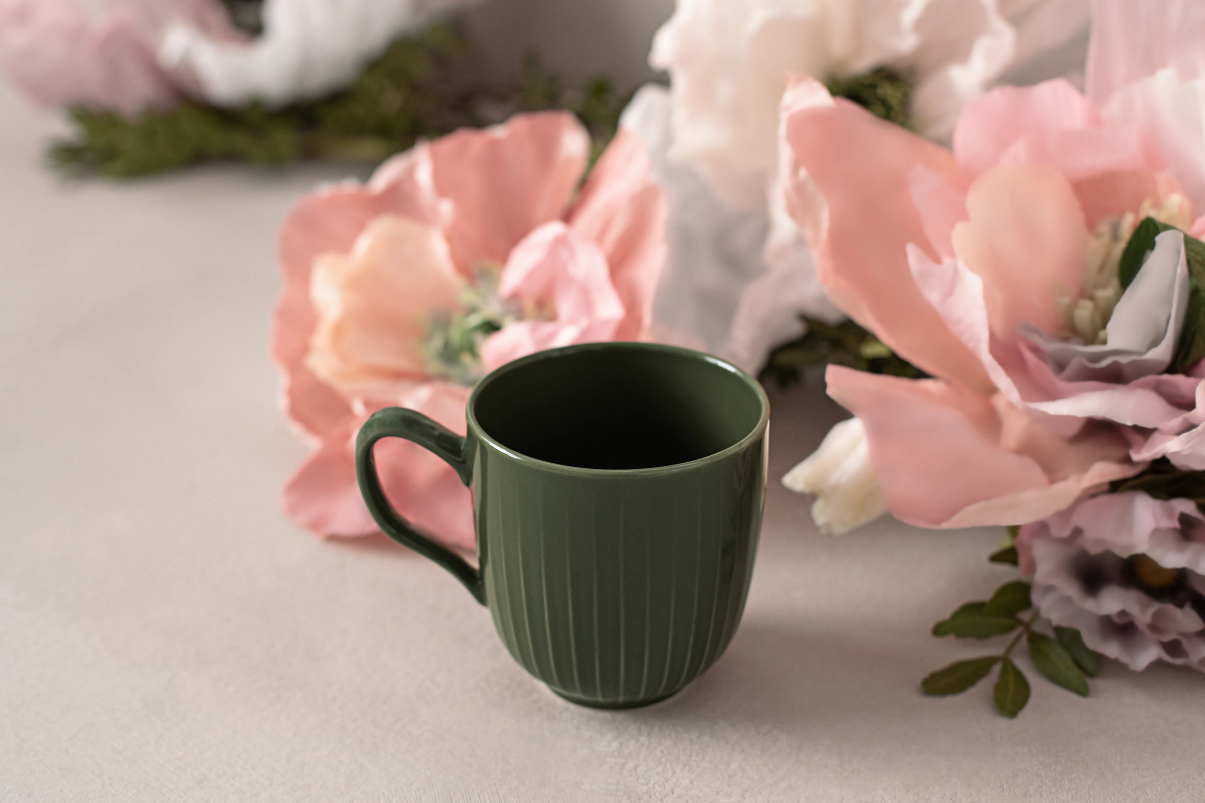 Krus 33 cl fra Kähler i farven Mørk grøn, lavet af Keramik