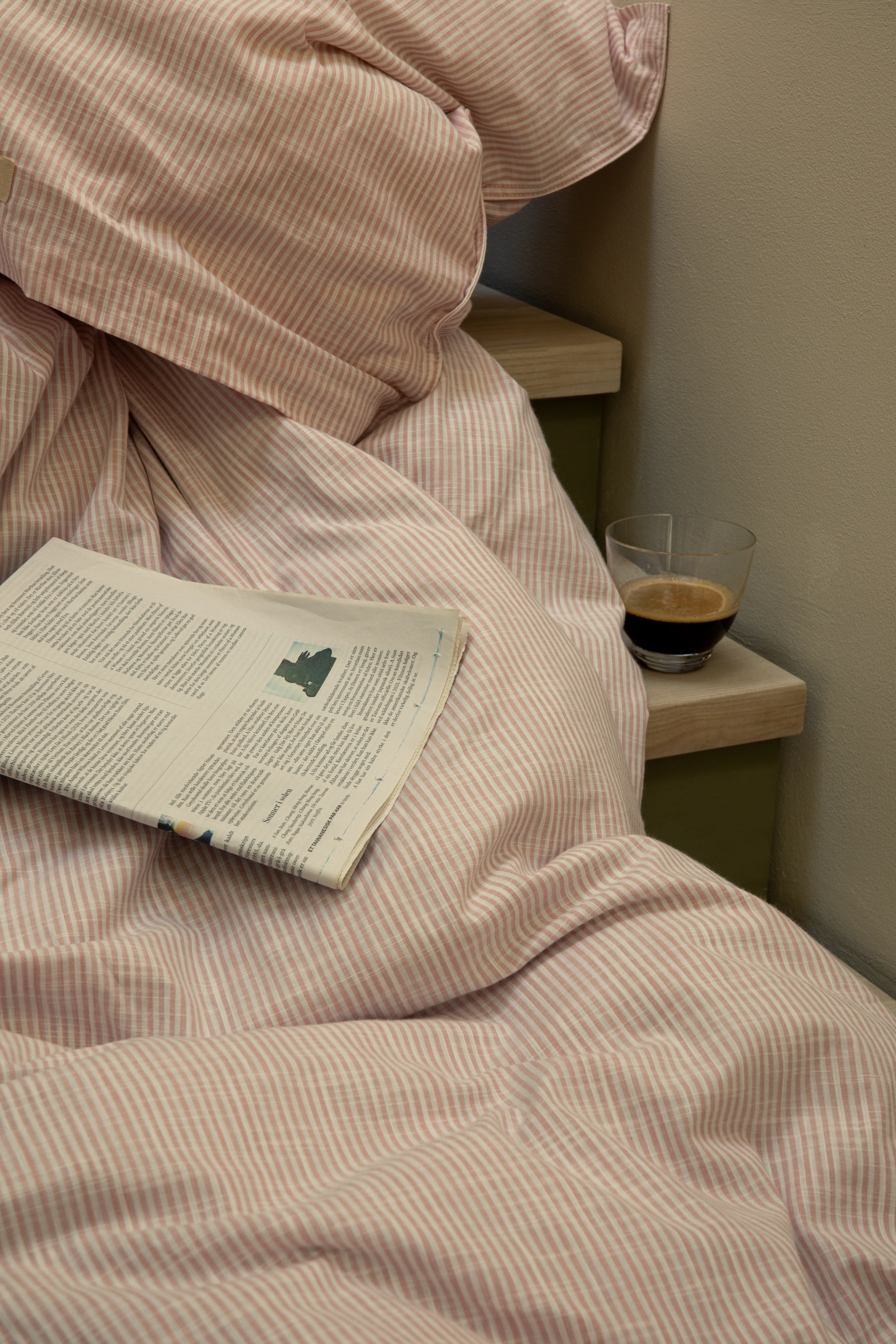 Bettwäsche 140x200 cm von JUNA in der Farbe Rosa/Weiss, hergestellt aus Baumwolle