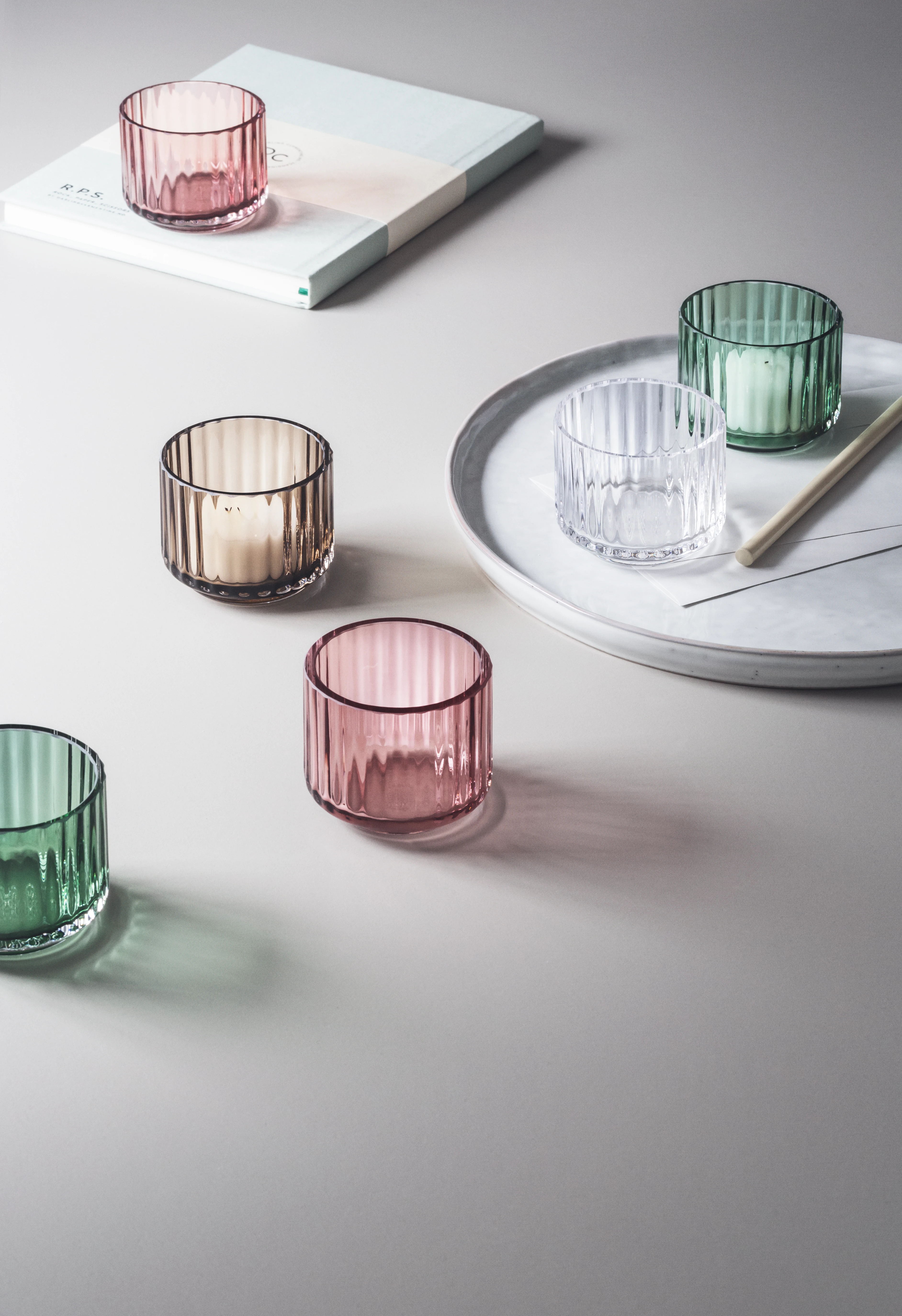 Teelichthalter Ø6.7 cm von Lyngby Porcelæn in der Farbe Burgundy, hergestellt aus Glas