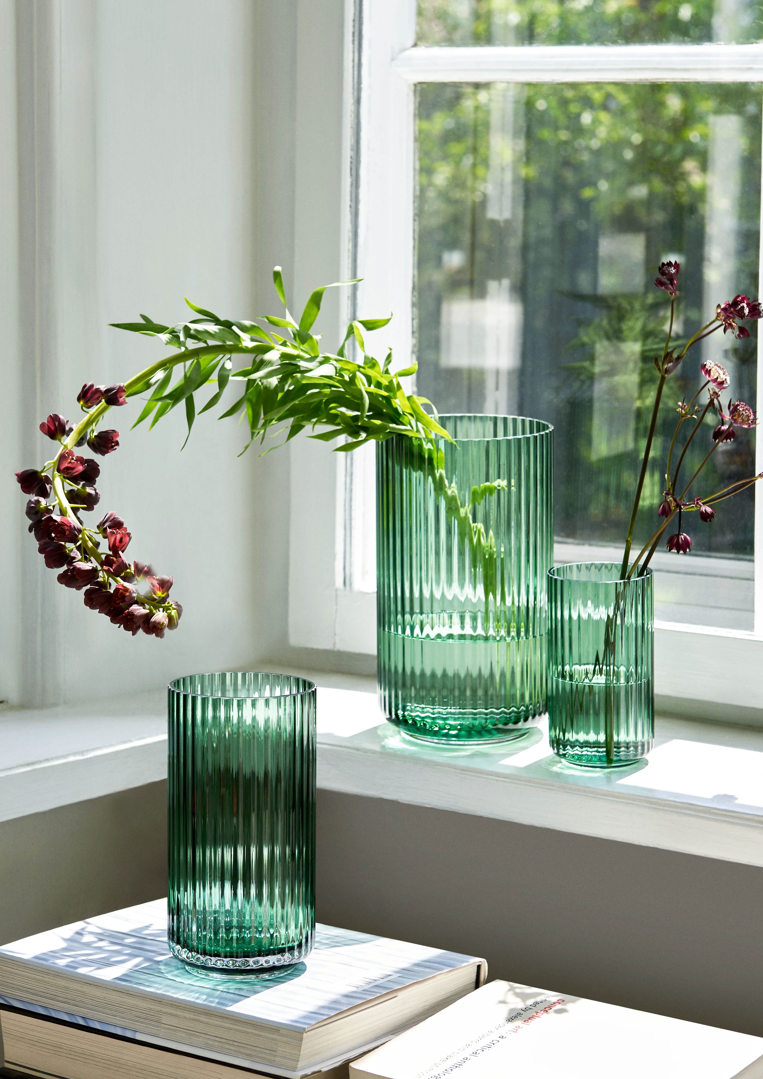 Vase H15.5 cm fra Lyngby Porcelæn i fargen Copenhagen green, laget av Glass