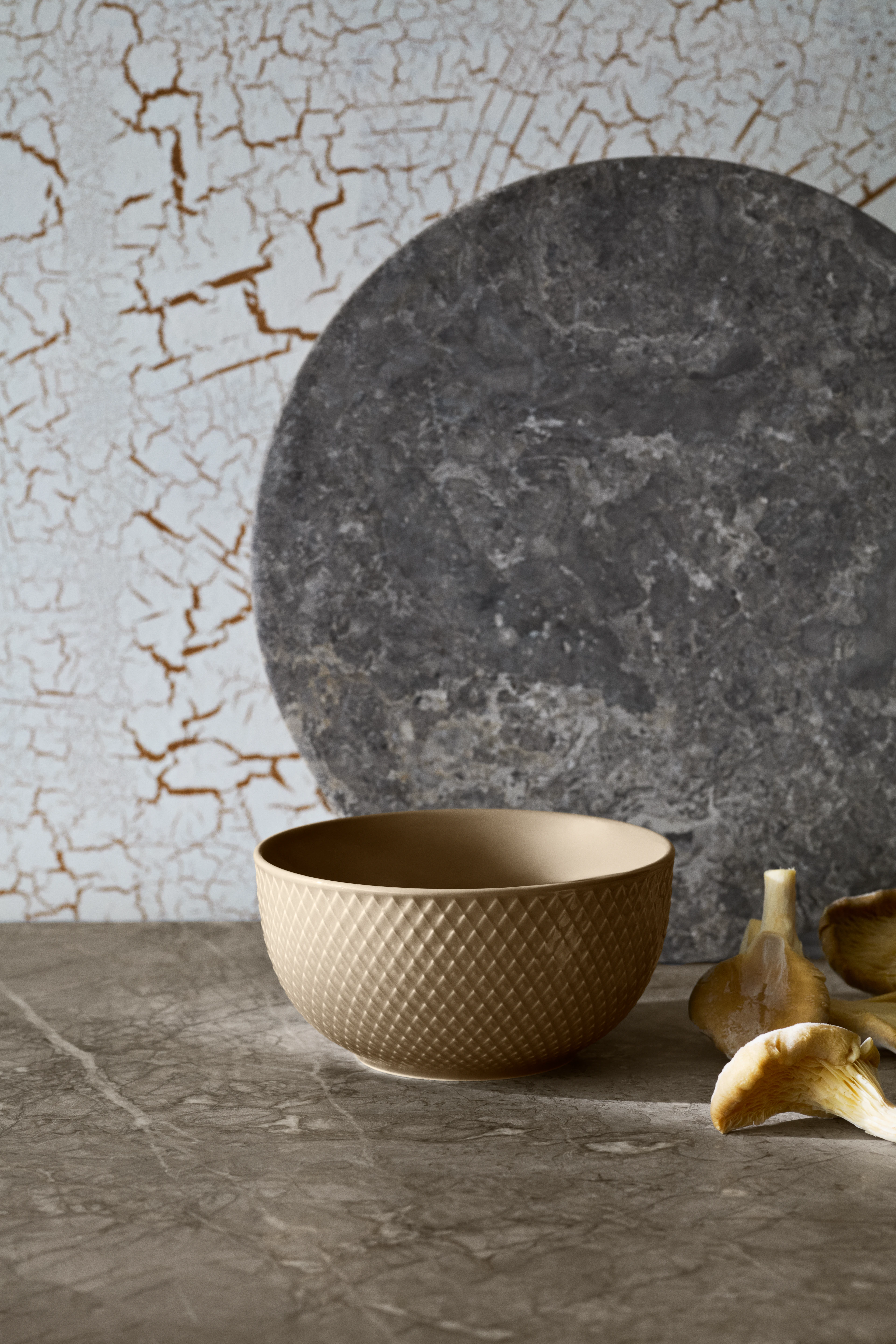 Skål Ø13 cm från Lyngby Porcelæn i färgen Clay, tillverkad av Keramik