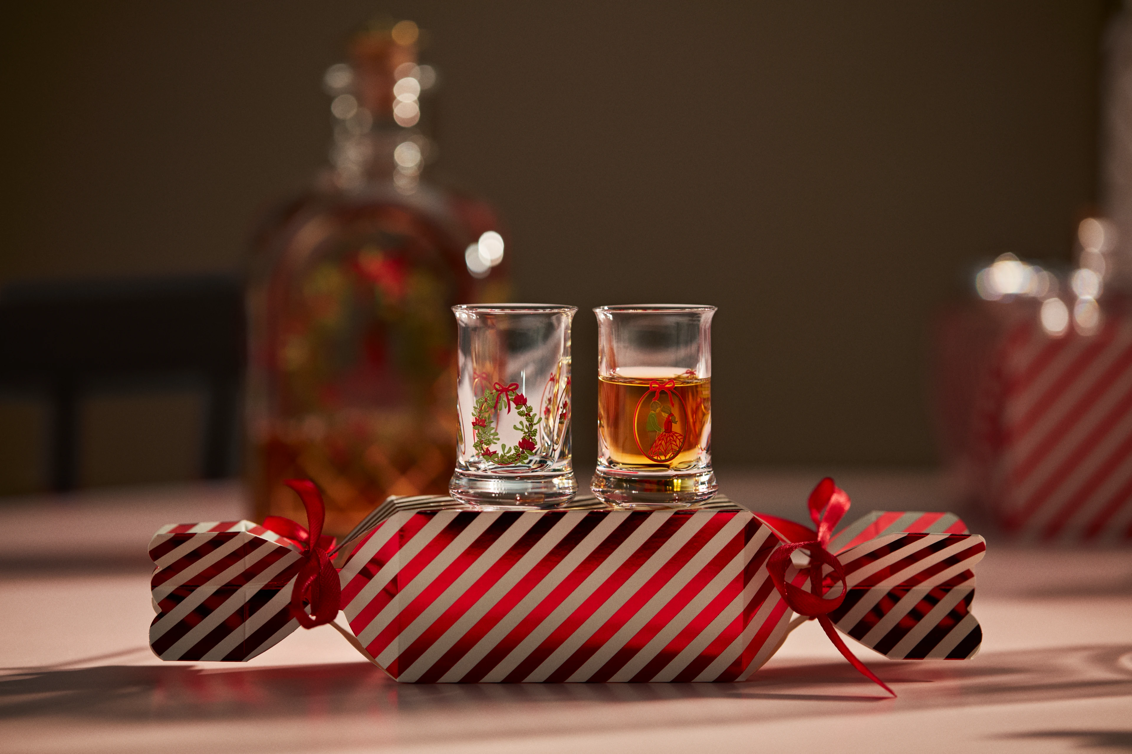 Juledramglas 2025 3 cl 2 stk. fra Holmegaard i farven Multi, lavet af Glas