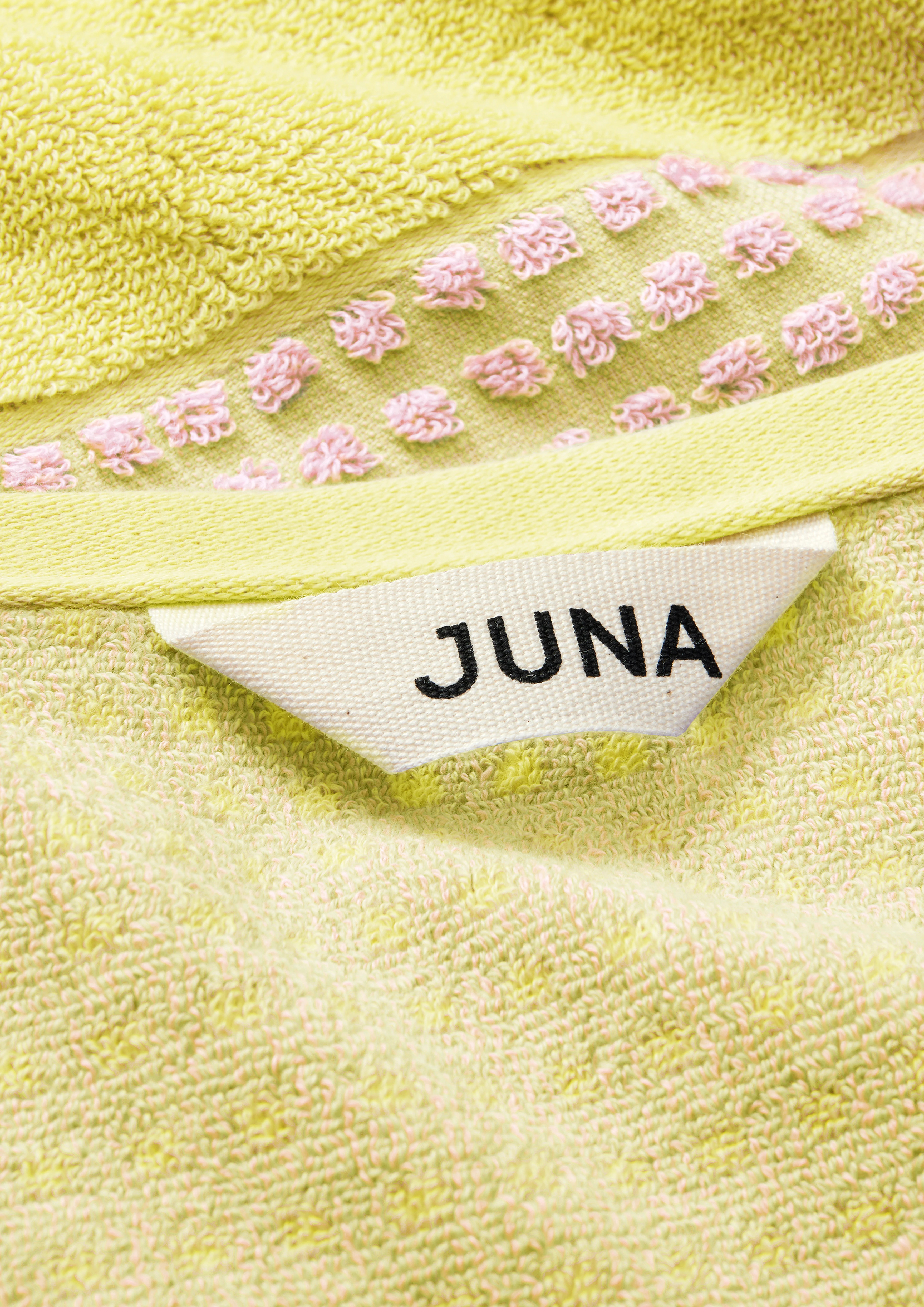 Towel 70x140 cm from JUNA in Yellow/Pink color, made of Cotton