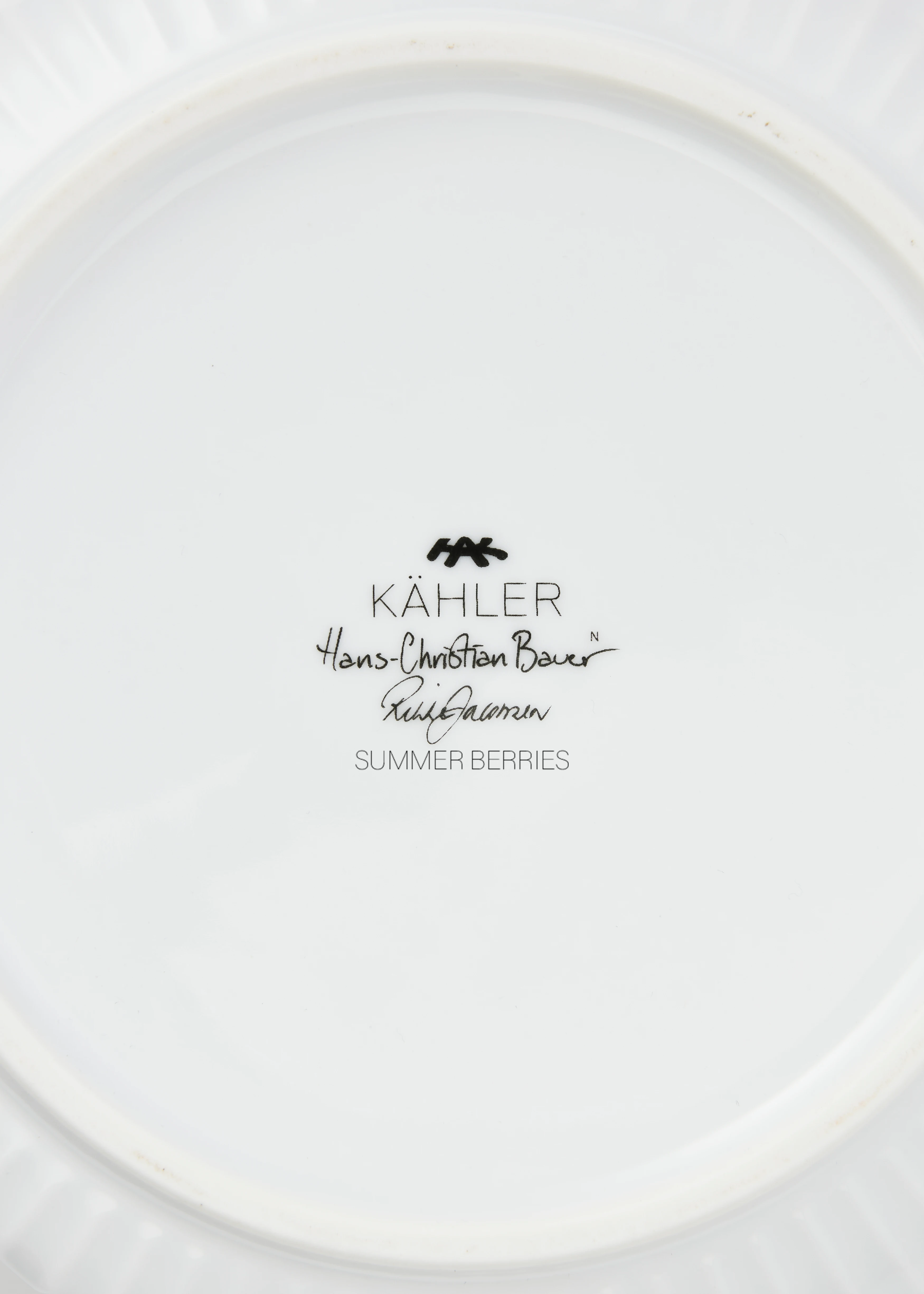 Skål Ø21 cm fra Kähler i farven Sommerbær, lavet af Keramik