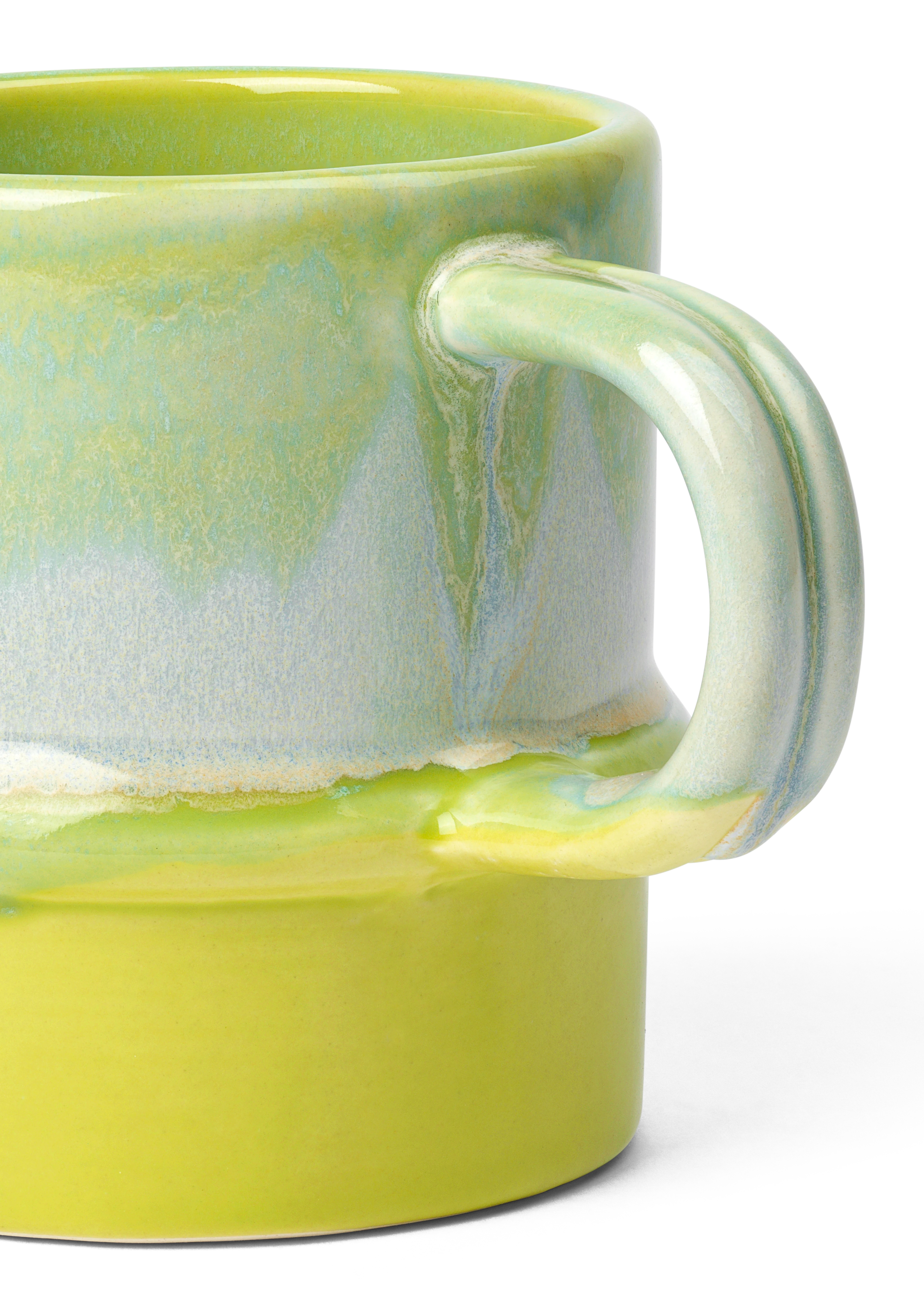 Mugg med handtag 35 cl från Kähler i färgen Apple green/Mint, tillverkad av Keramik