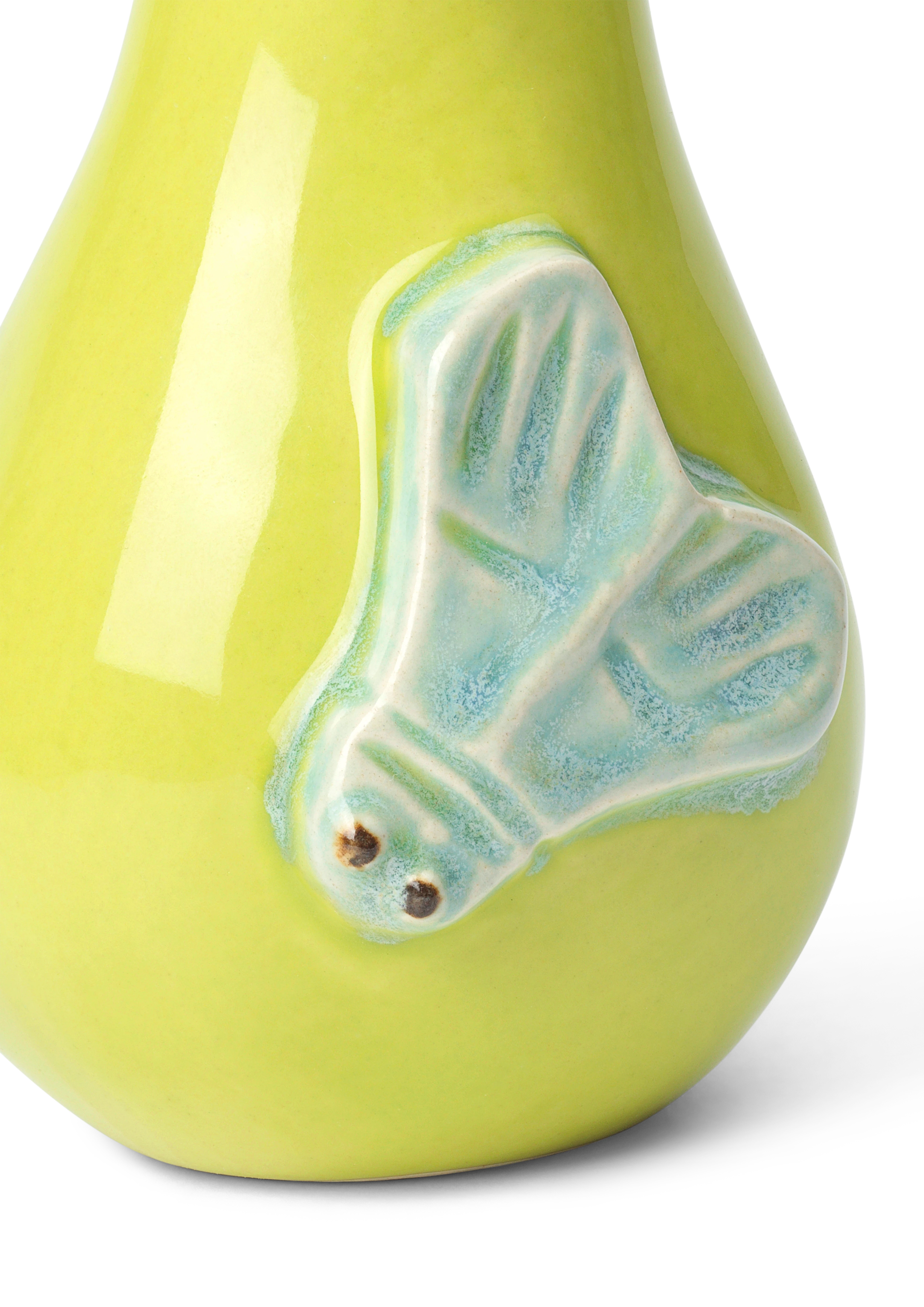 Pære med møll fra Kähler i fargen Apple green/Mint, laget av Keramikk