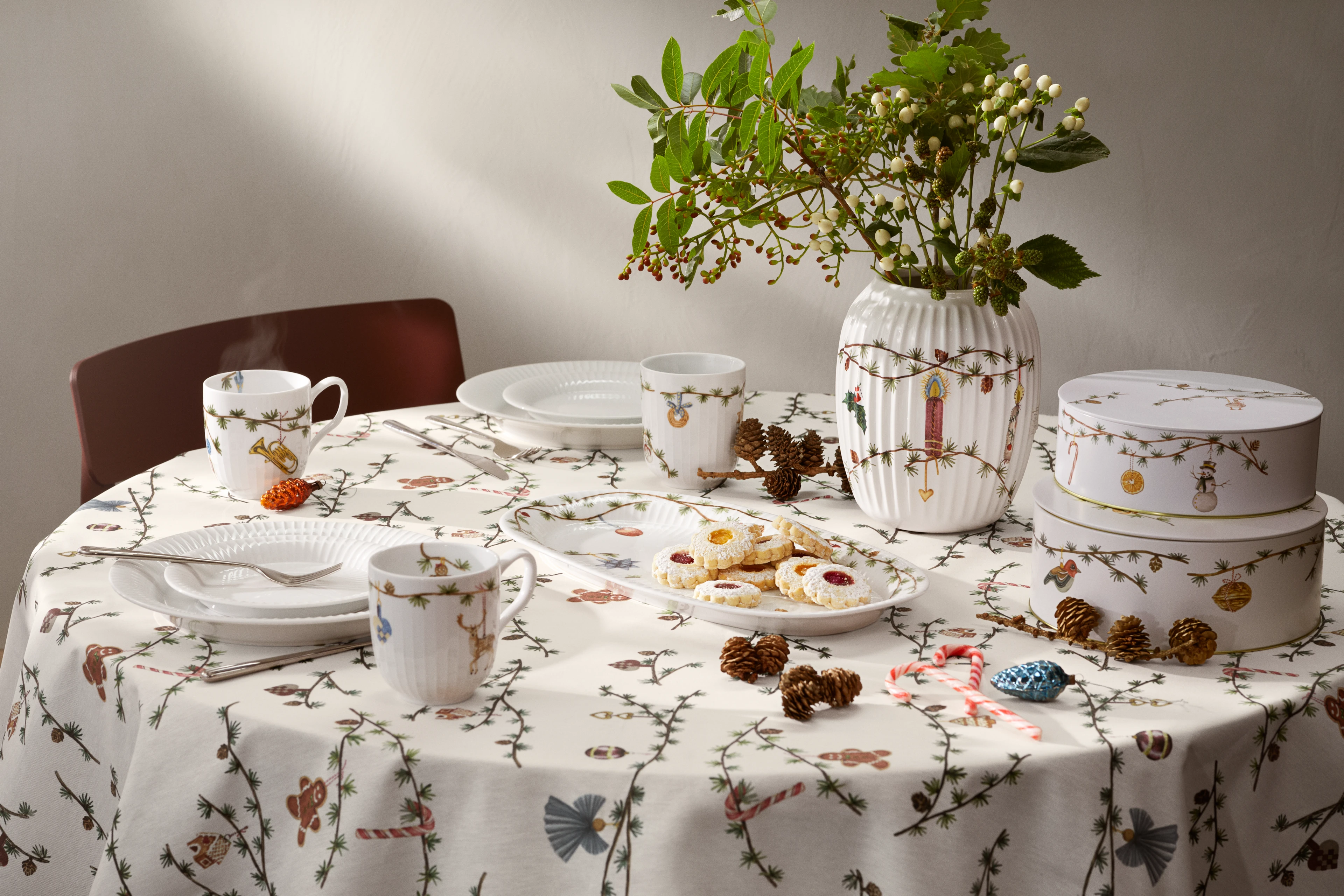 Storage Tin Ø20/Ø22 2023 2 pcs. from Kähler  in White w. deco color, made of Metal