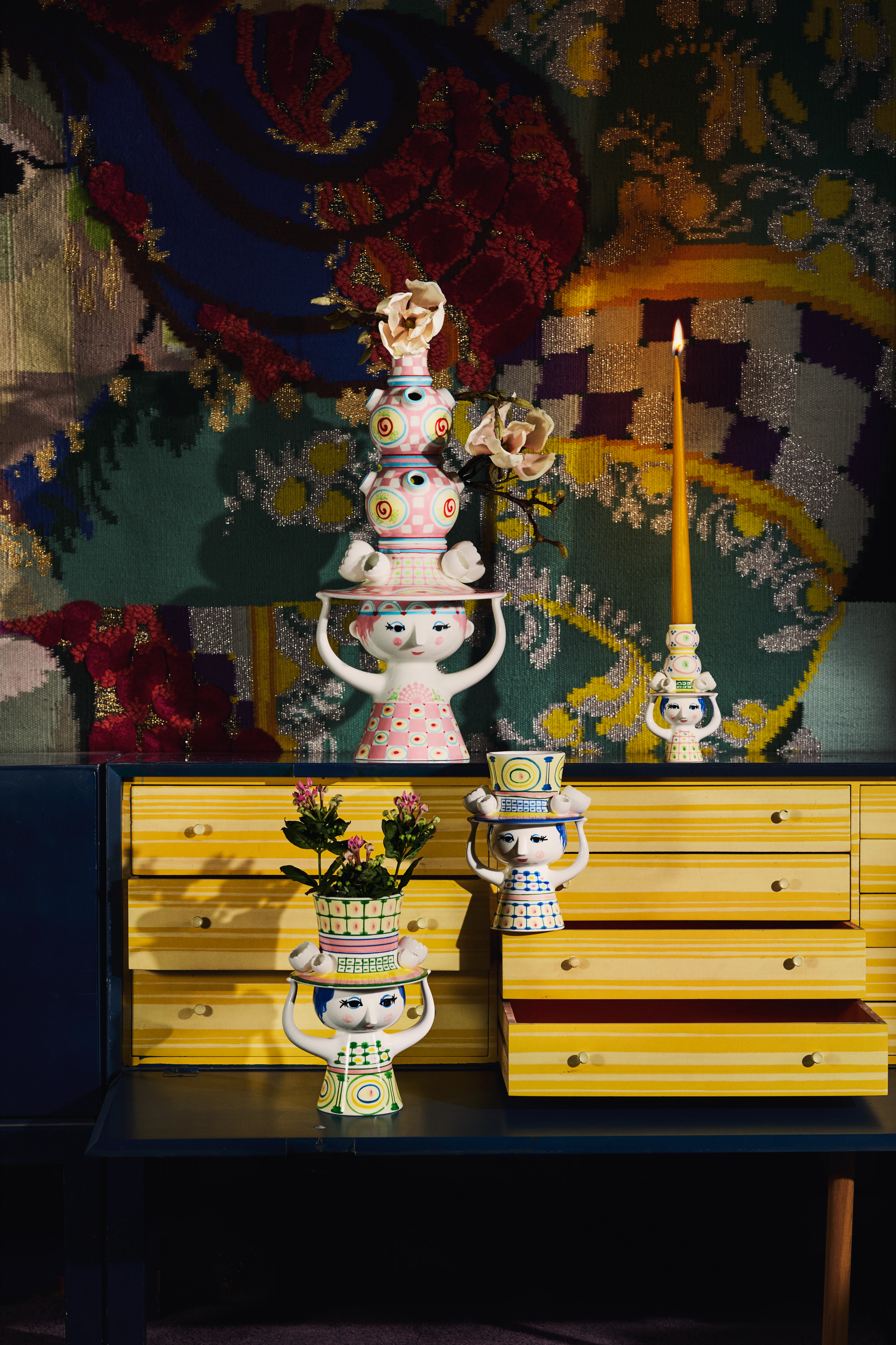 Vase H20.5 cm fra Bjørn Wiinblad i fargen Blå, laget av Keramikk