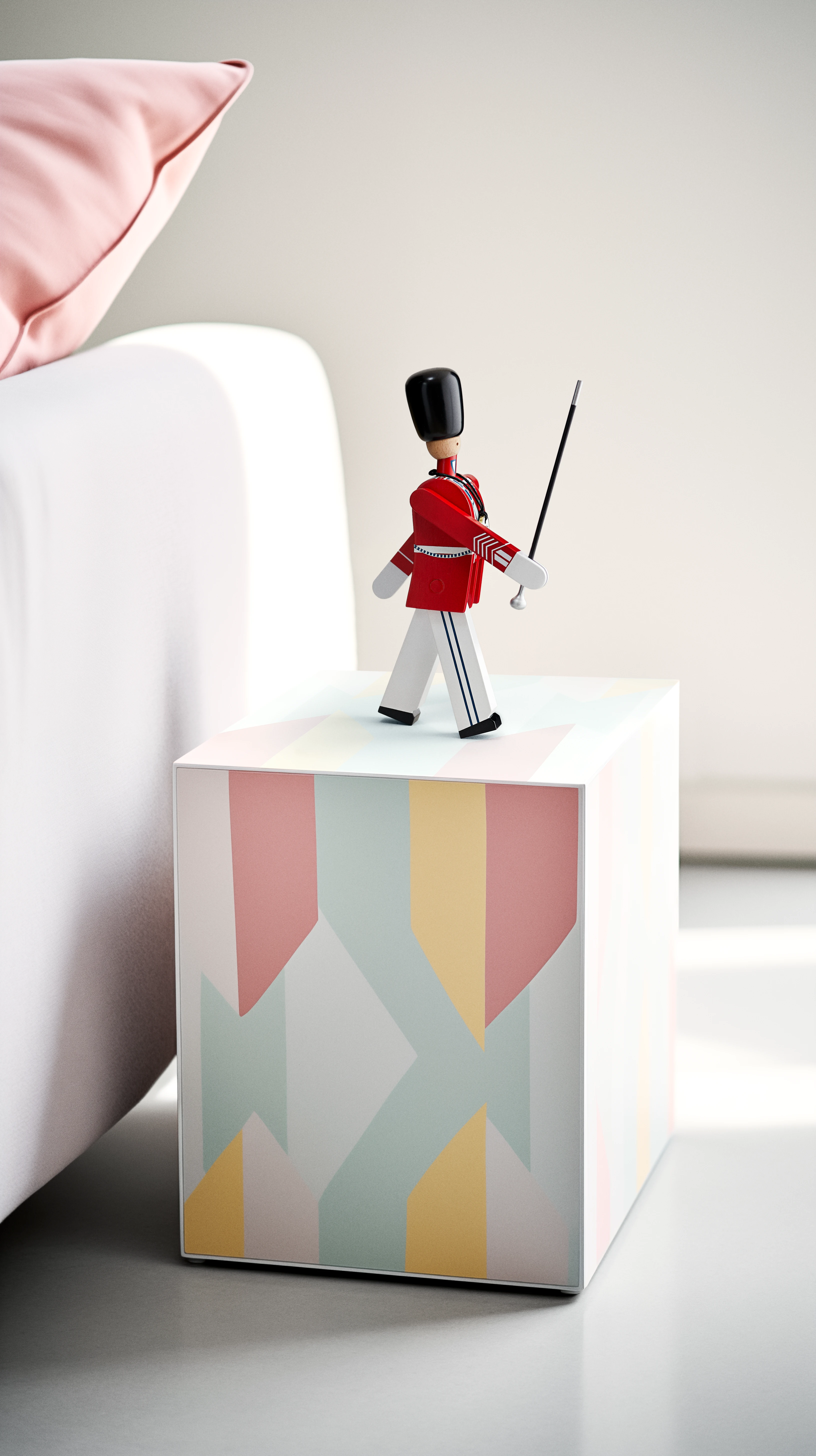 Tivoli Drum Major small from Kay Bojesen in Red/White color, made of Wood