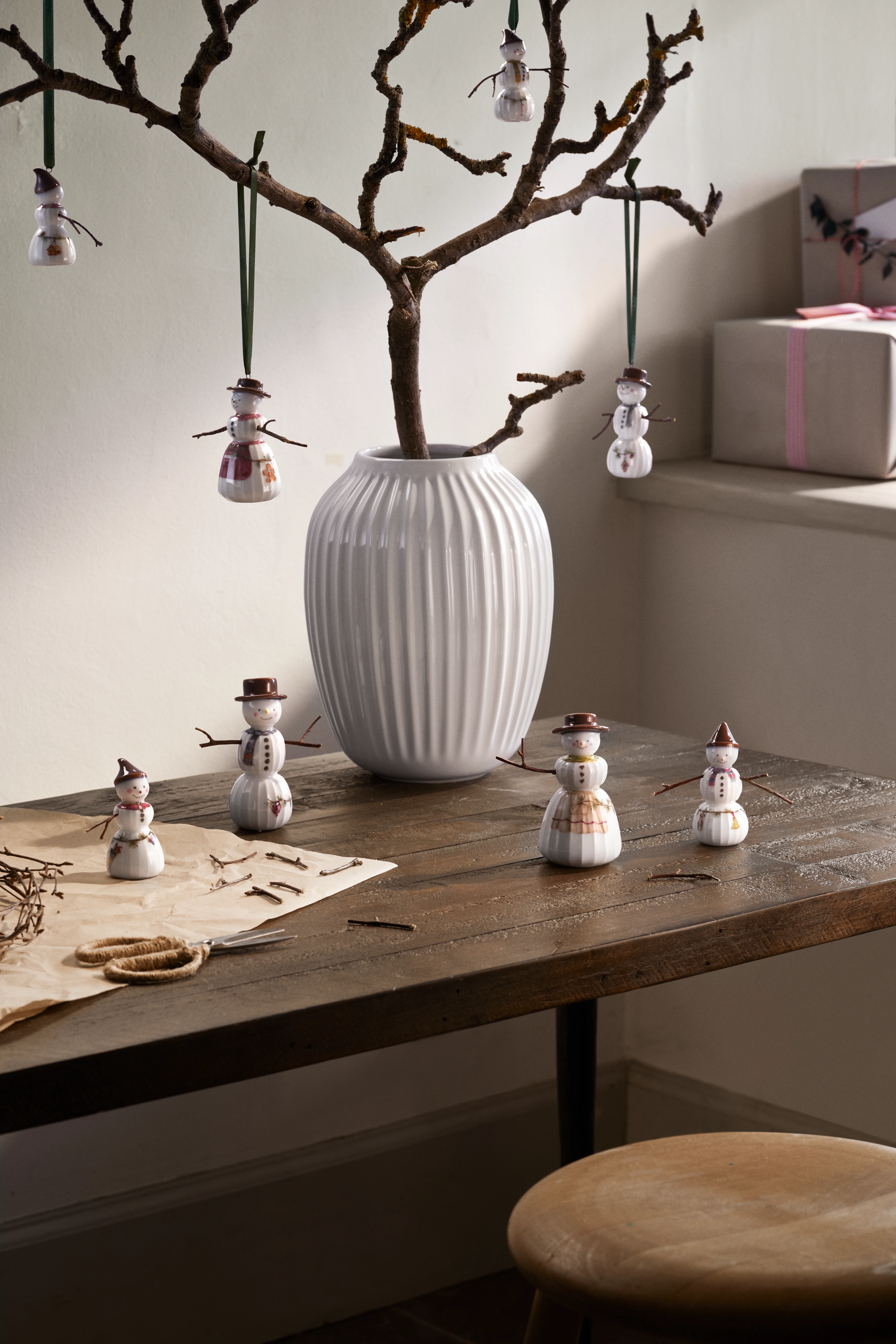 Set of Snowboy and Snowgirl 2 pcs. from Kähler  in White w. deco color, made of Ceramics