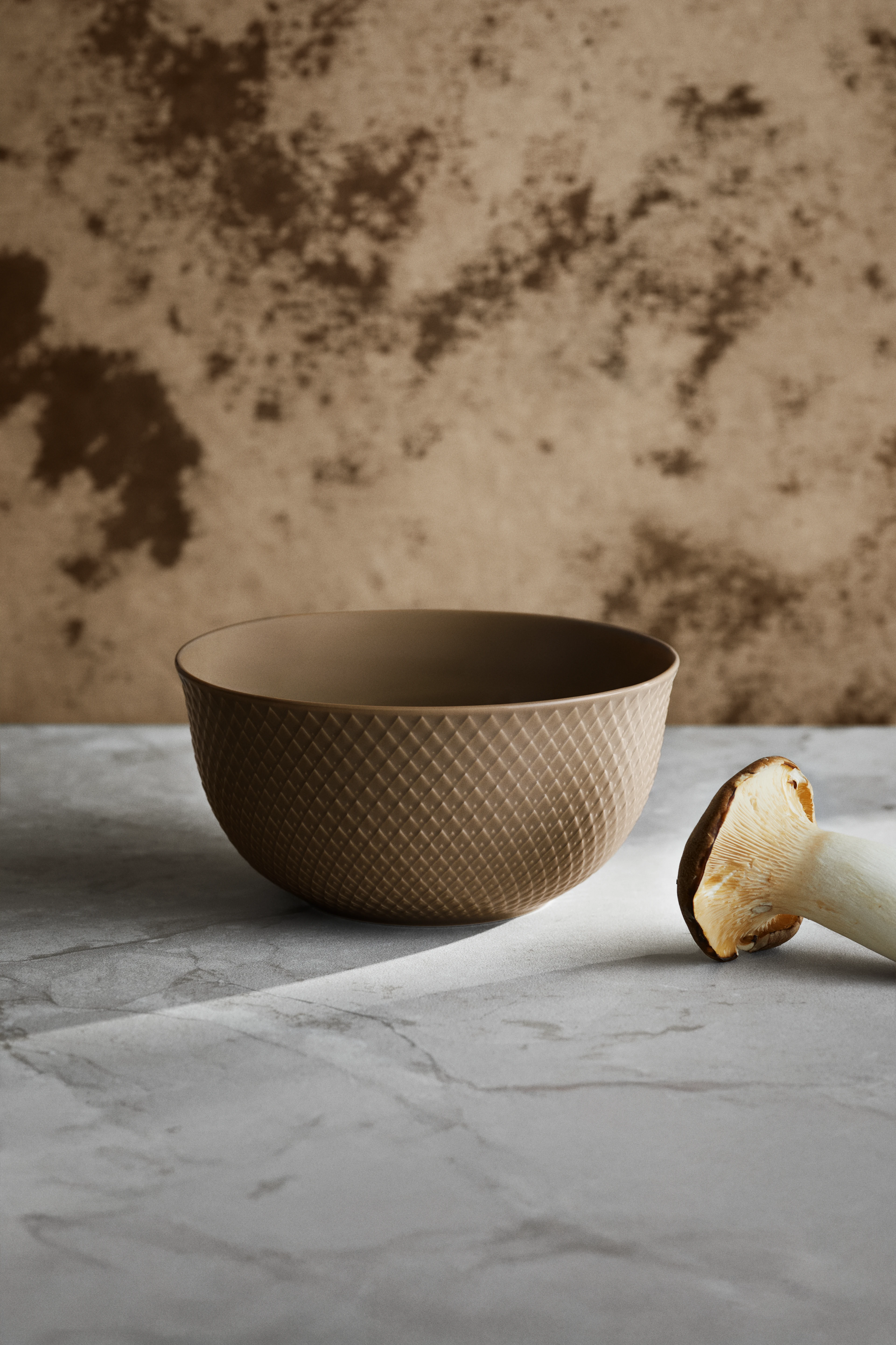 Schale Ø17.5 cm von Lyngby Porcelæn in der Farbe Clay, hergestellt aus Keramik