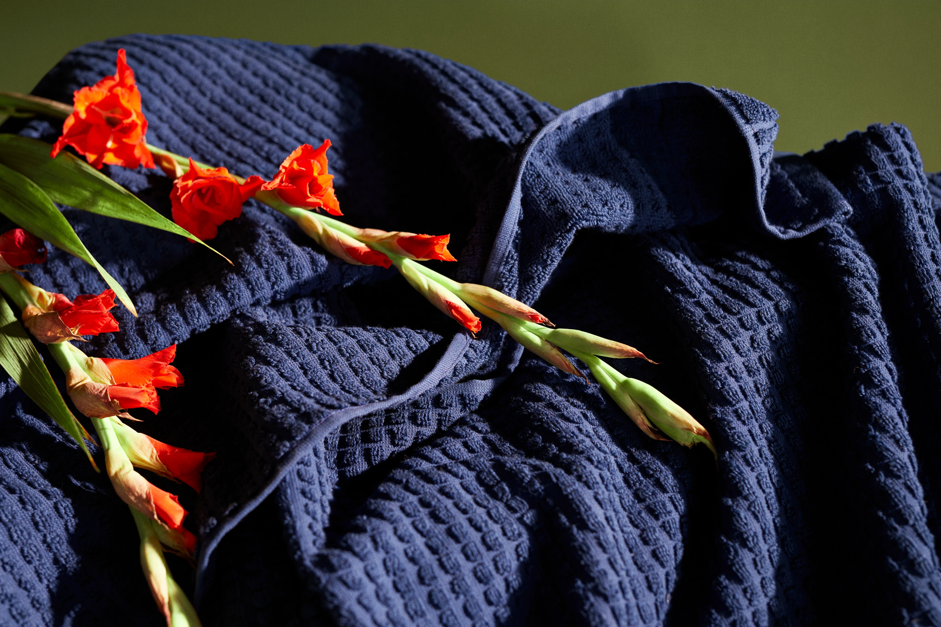 Towel 50x100 cm from JUNA in Navy Blue color, made of Cotton