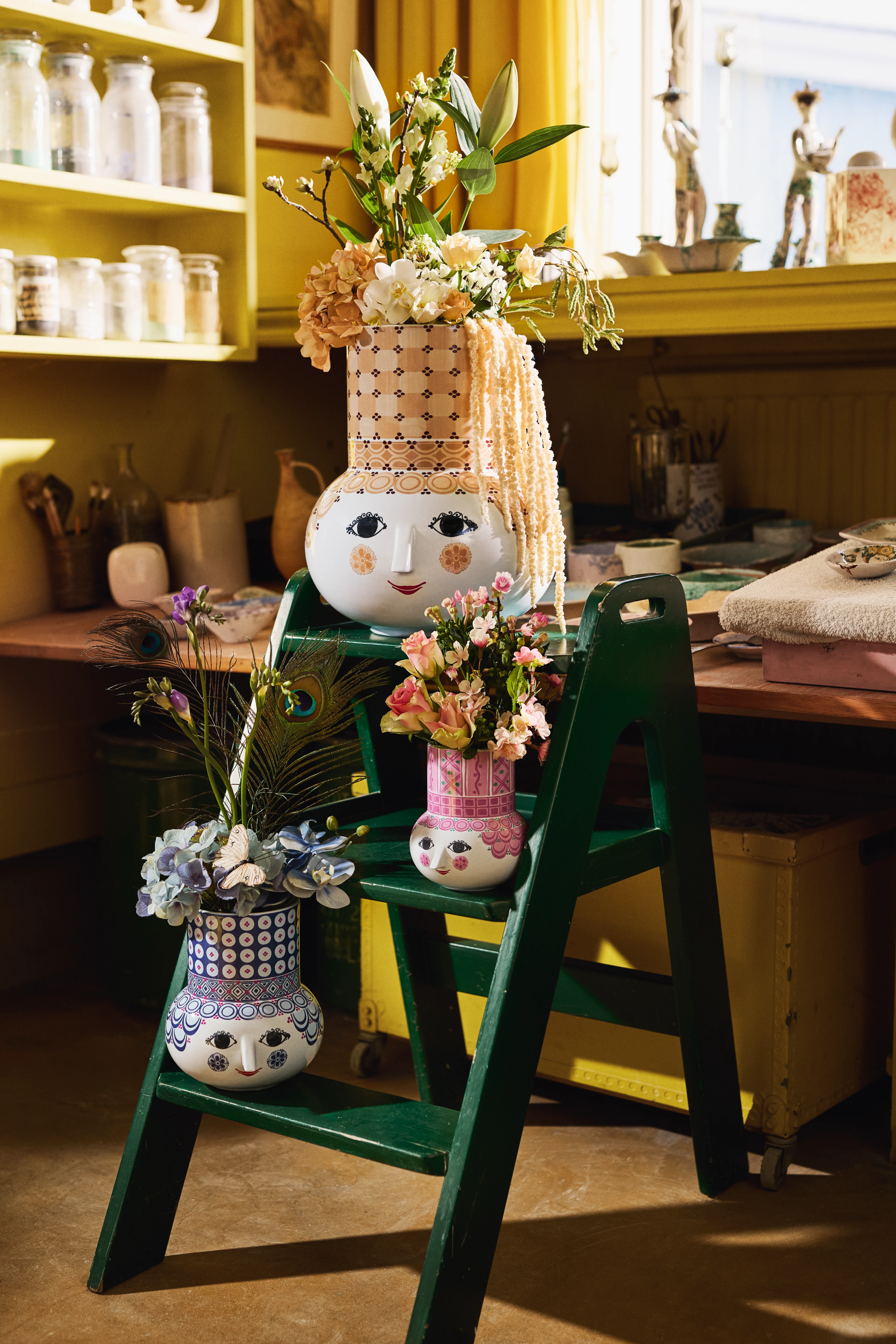 Bjørn Wiinblad Vase H20 cm in Blue from serie Olga