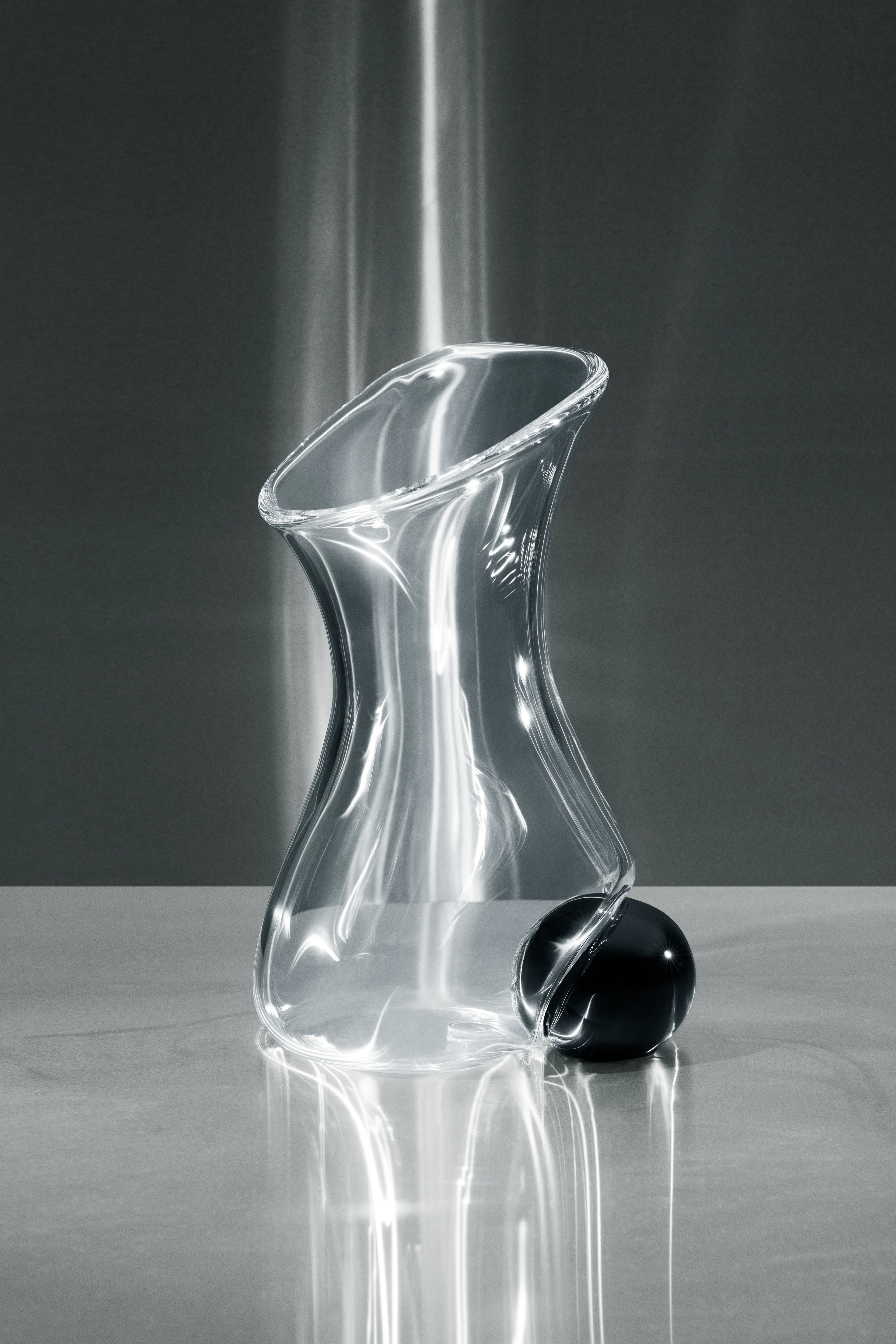 Vas H36 cm från Holmegaard i färgen Klar, tillverkad av Glas