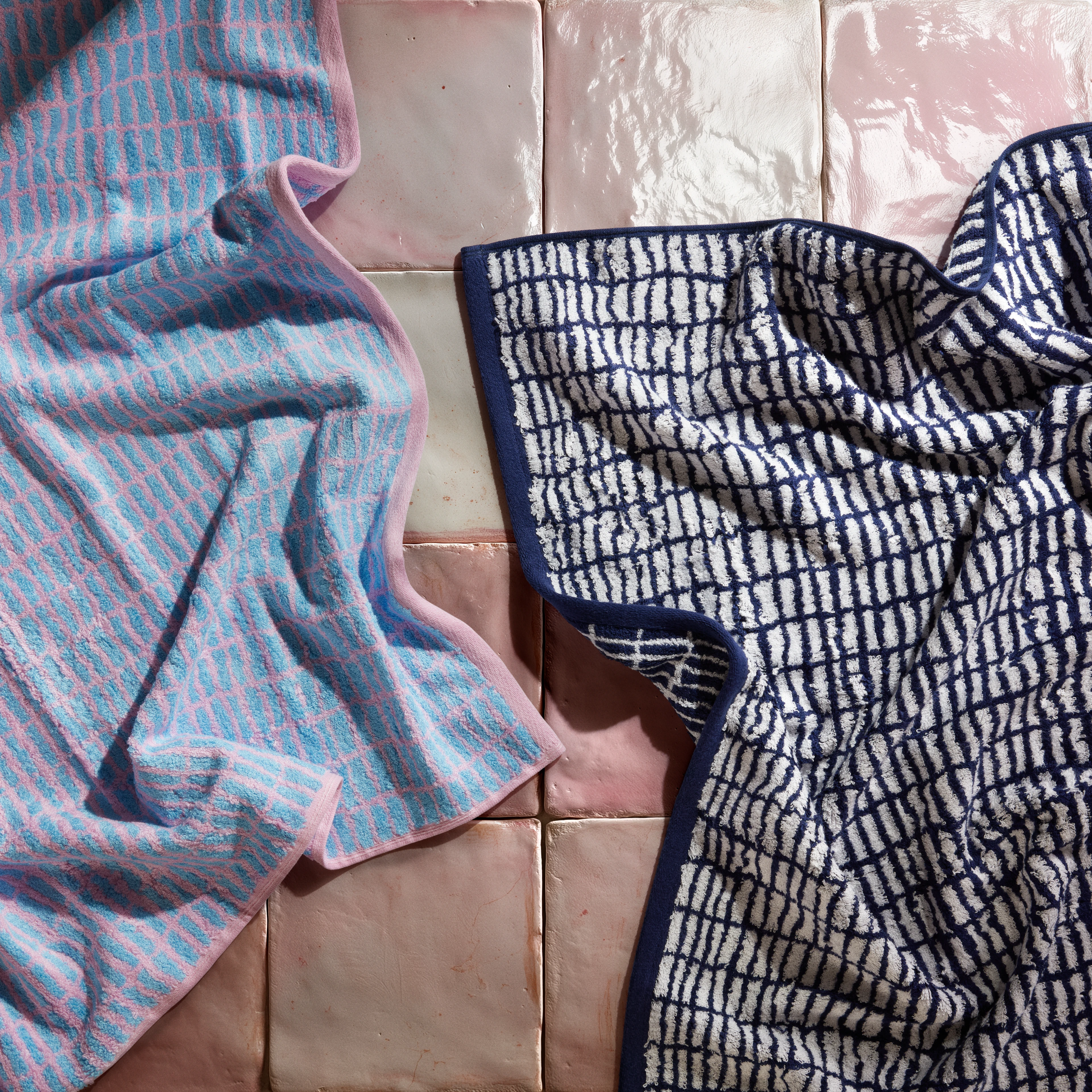 Towel 50x100 cm from JUNA in Light blue/Rose color, made of Cotton blend