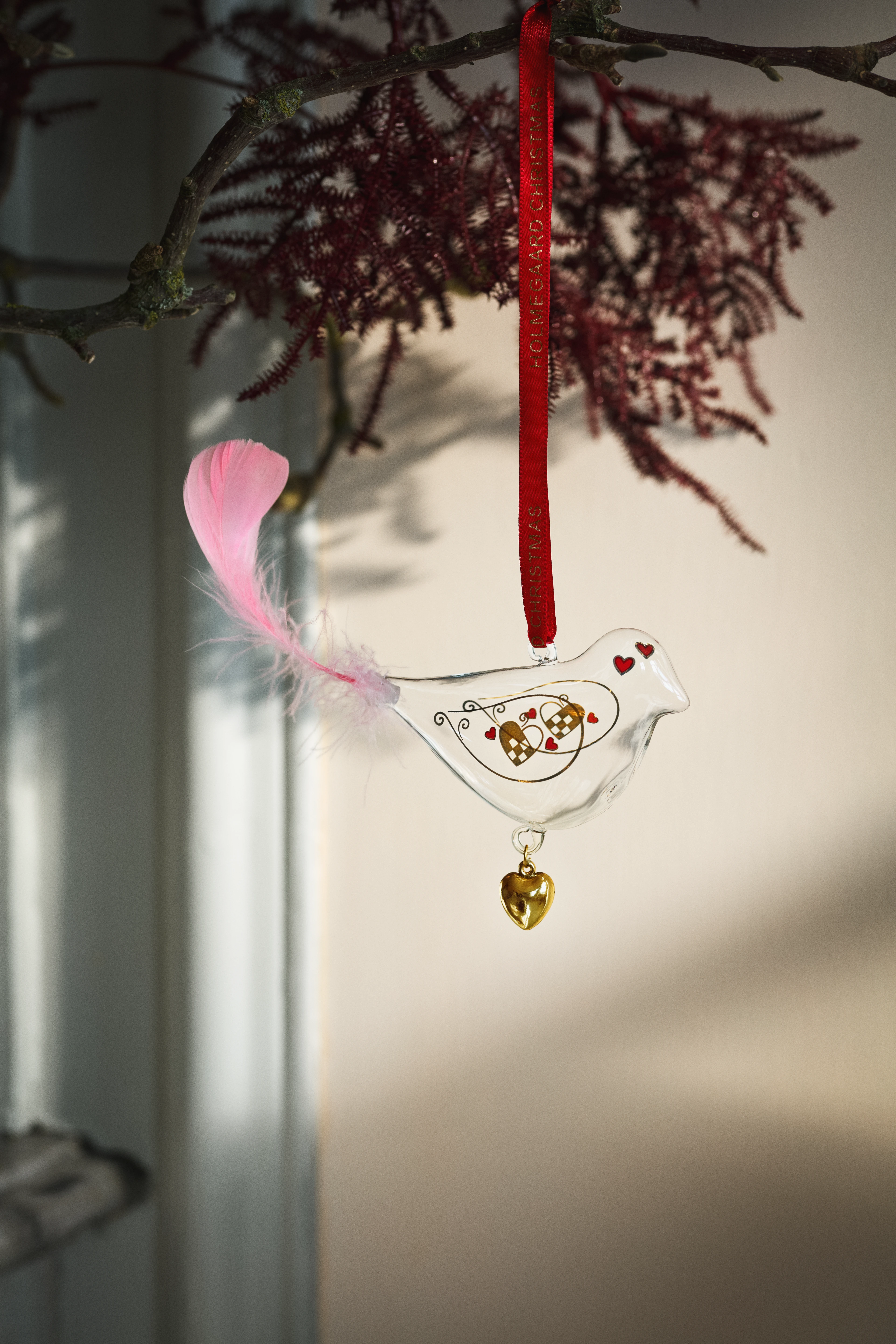 Christmas bauble heart is on the table by Ann-Sofie Romme for Holmegaard