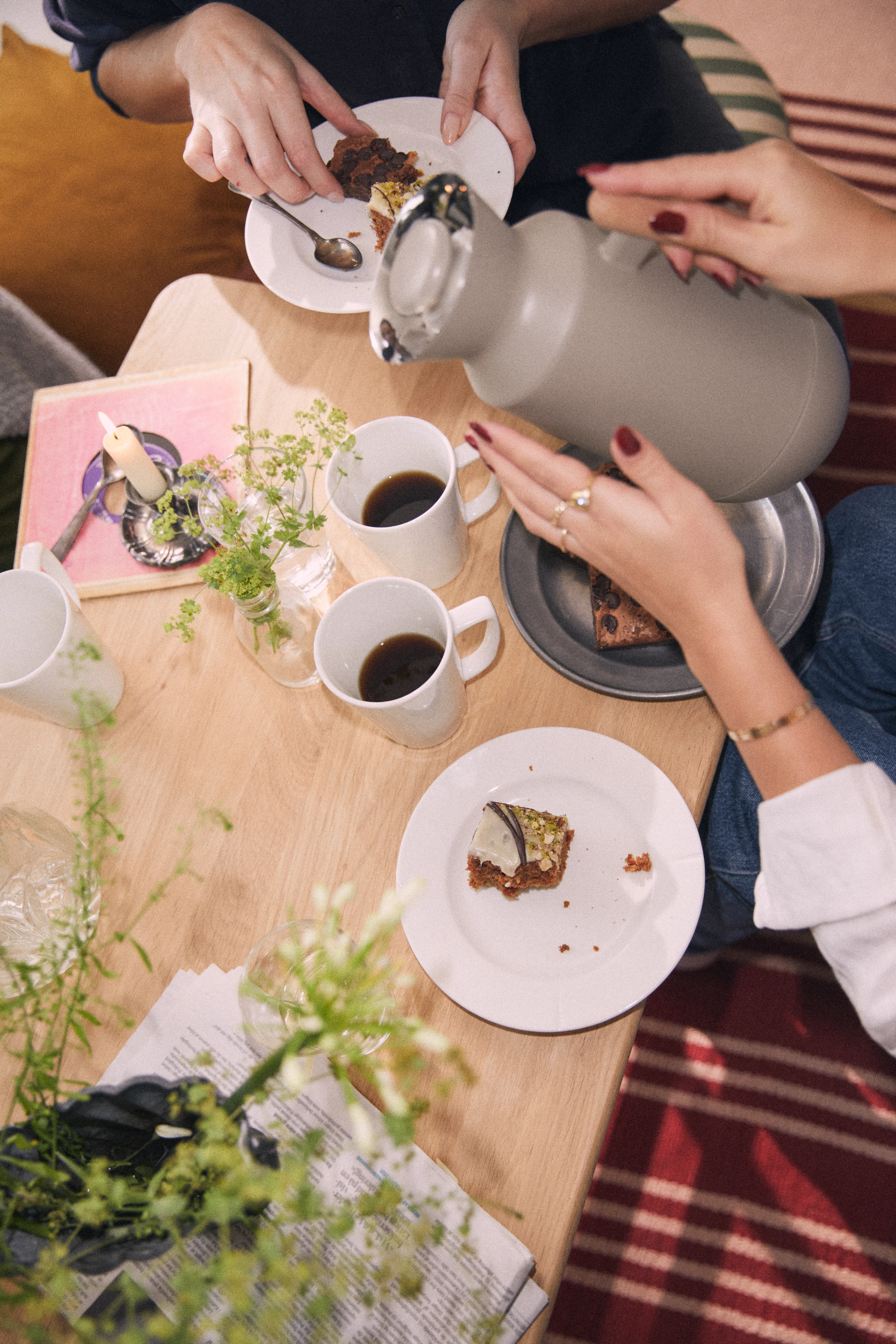 DayBreak termokande høj 1,0 l fra Rosendahl i farven Sand, lavet af Plastik