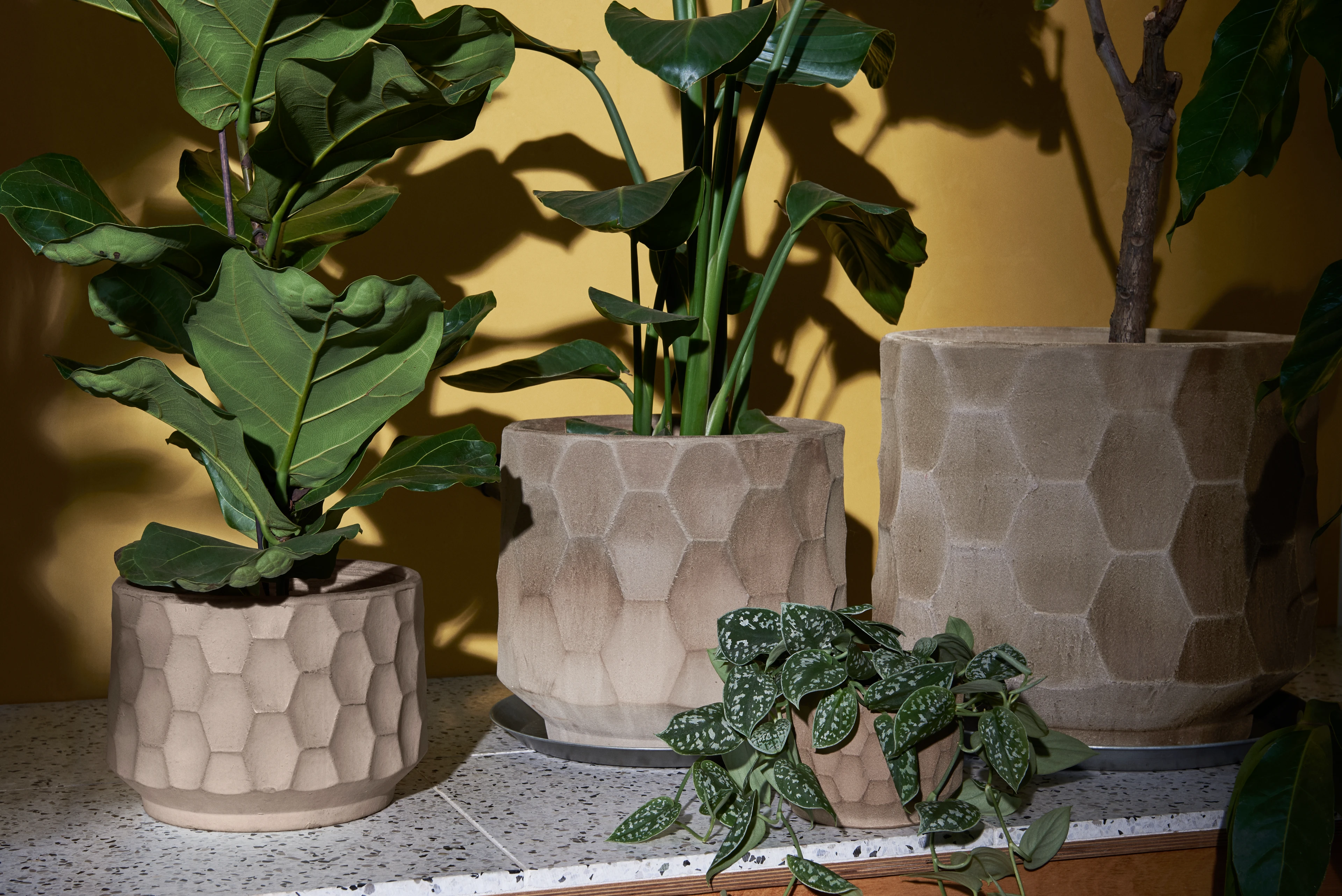 Blomsterpotte Ø16.5 cm fra Kähler i fargen Lys sand, laget av Keramikk