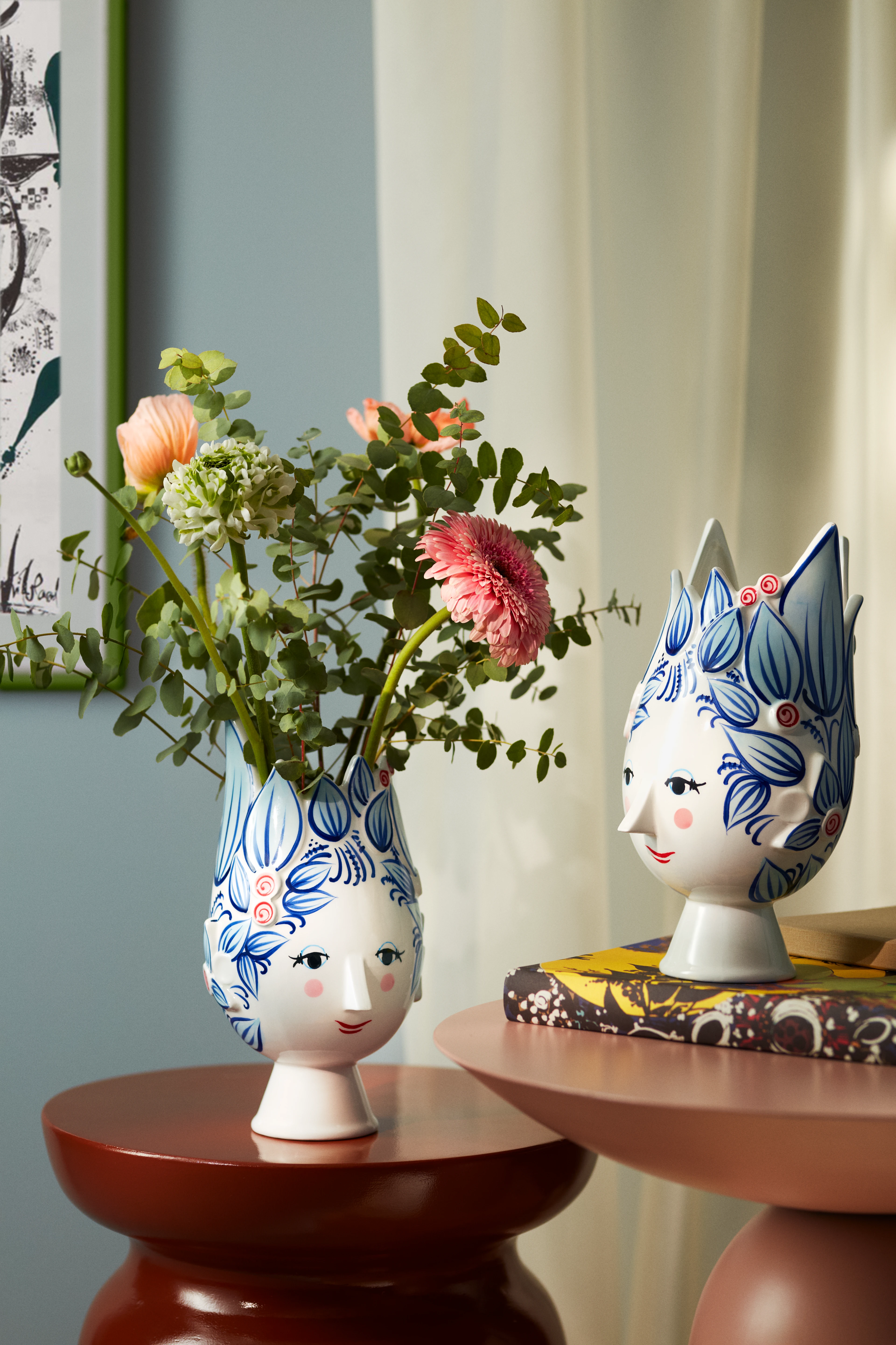 Vase H25 cm from Bjørn Wiinblad in Blue color, made of Ceramics