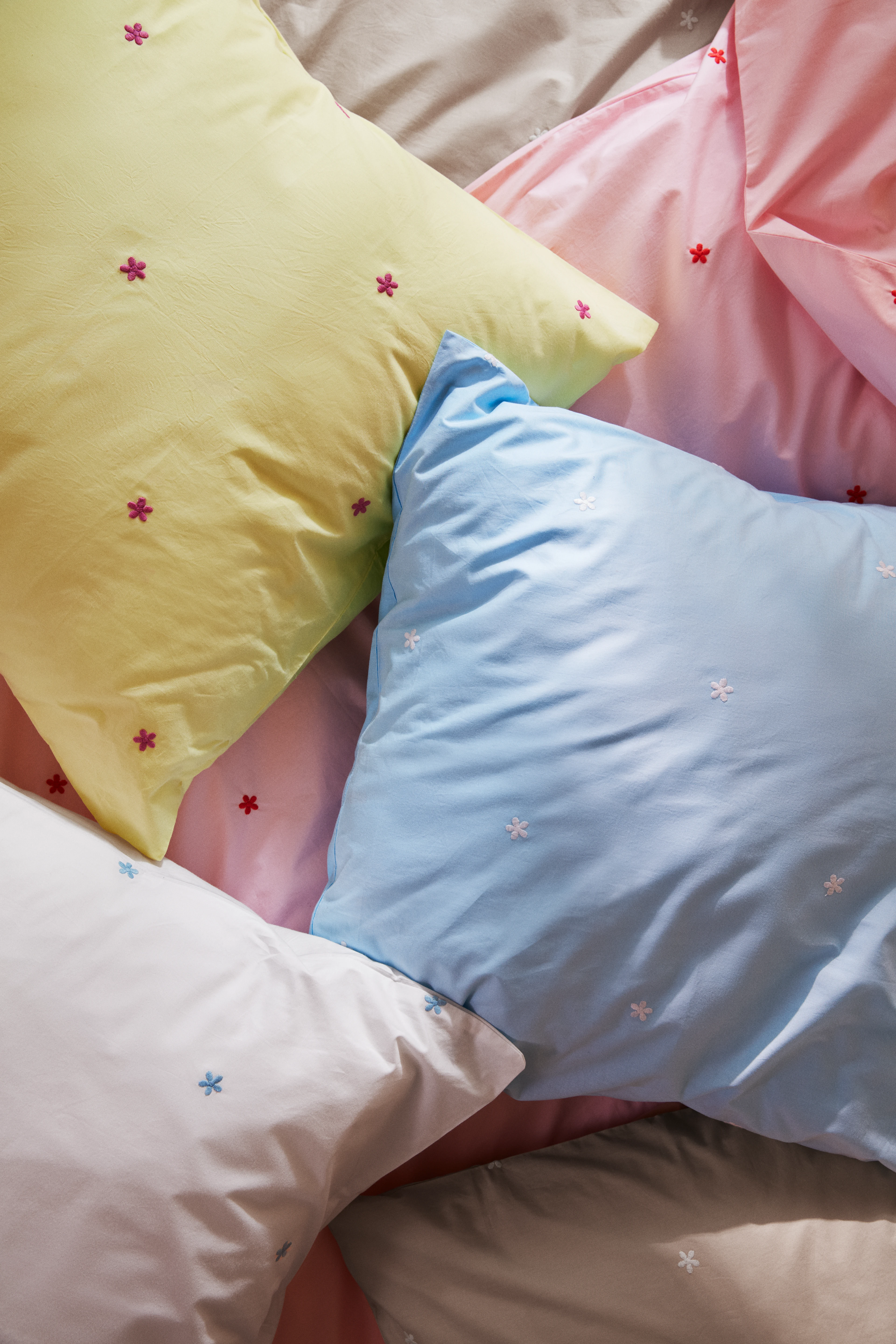 Bed linen 140x200 cm from JUNA in Light blue color, made of Cotton