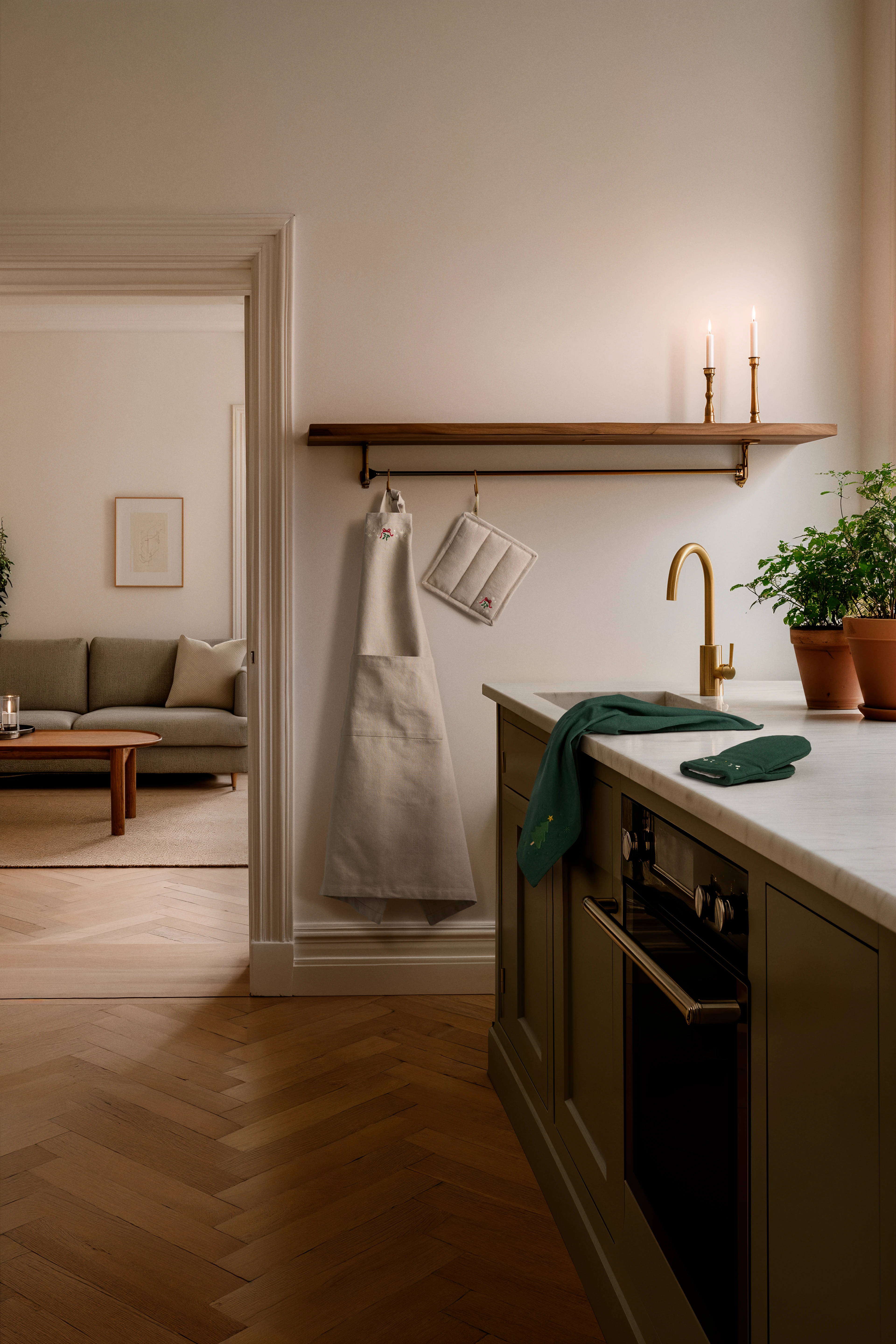 Schürze one size von JUNA in der Farbe Beige, hergestellt aus Baumwollmischung