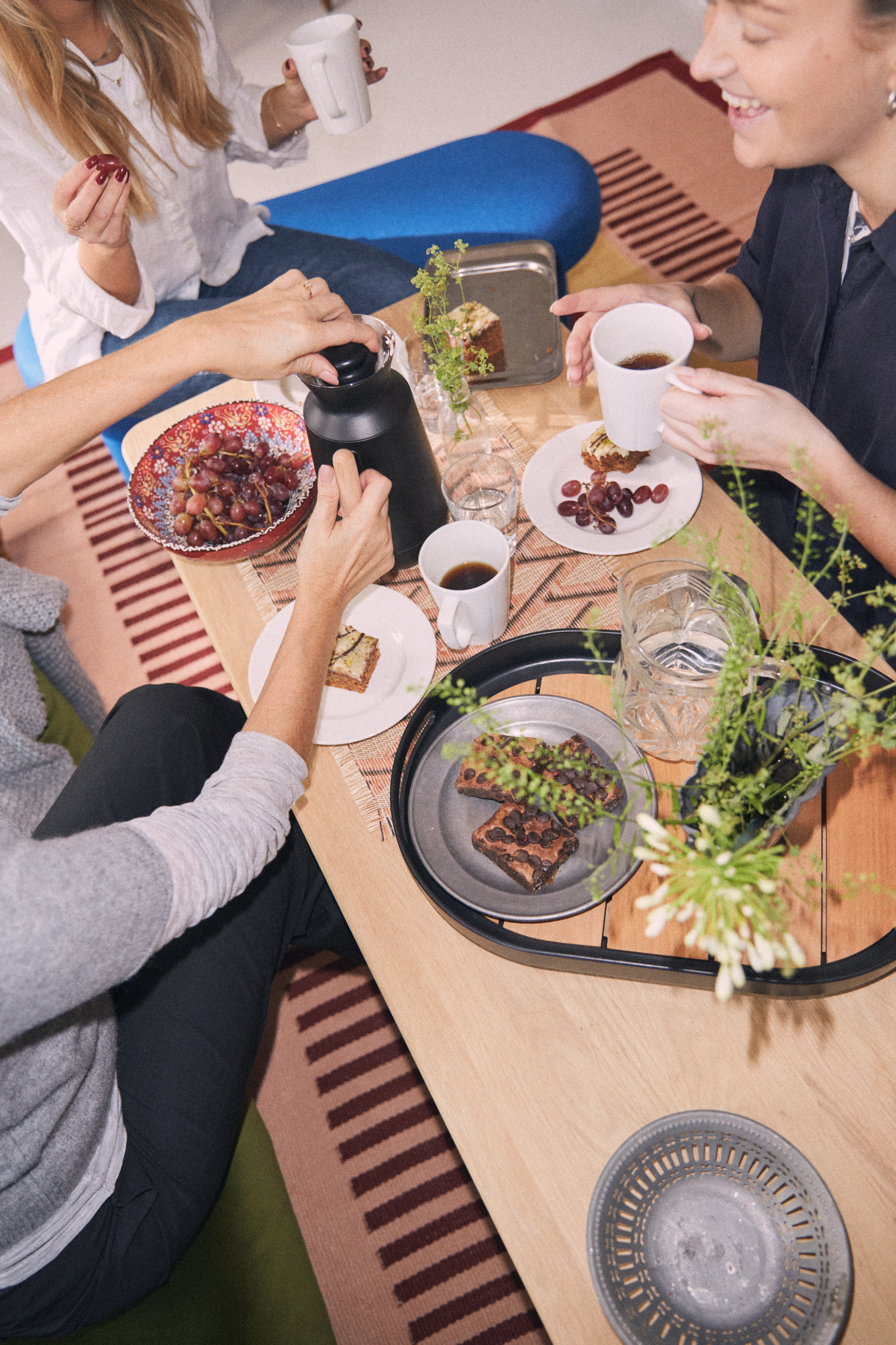 Carry me tray 50x35 cm from Rosendahl in Black color, made of Plastic